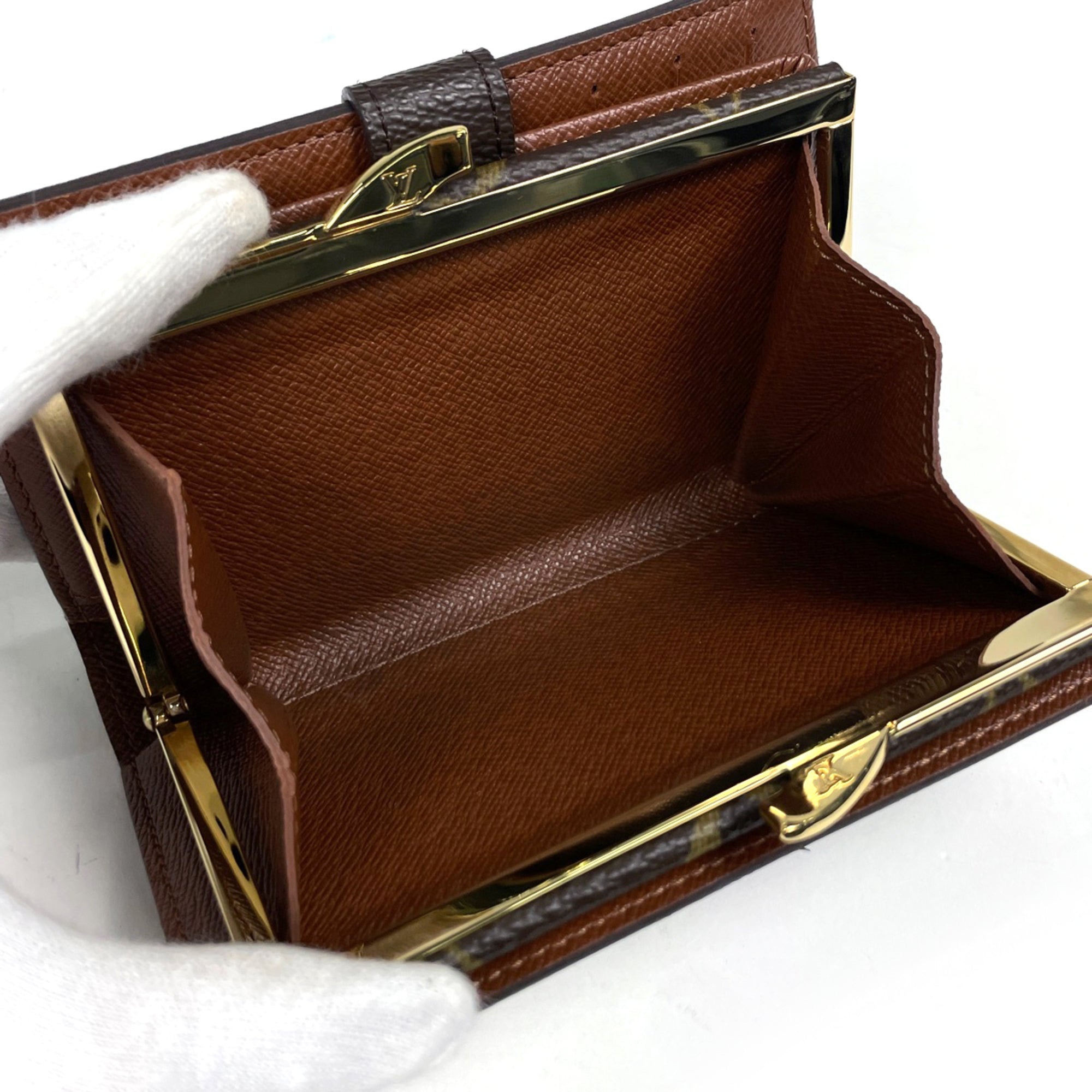 Louis Vuitton Monogram Brown Monogram Wallet (Bi-Fold) (Pre-Owned)