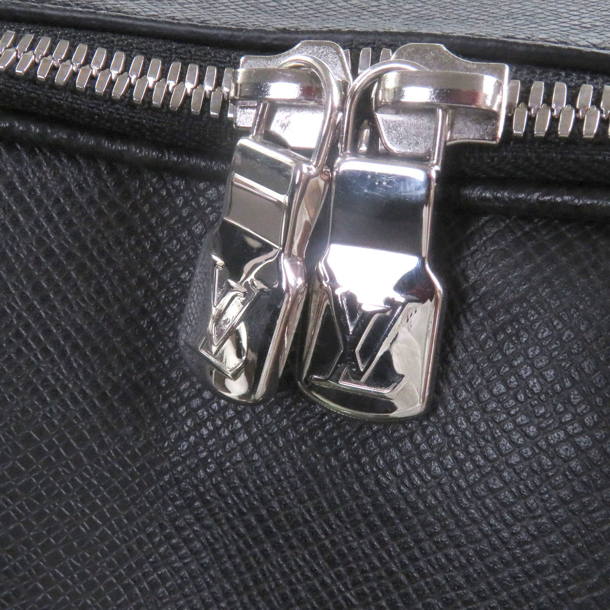 Louis Vuitton Taiga Noir Taiga Leather Backpack (Pre-Owned)