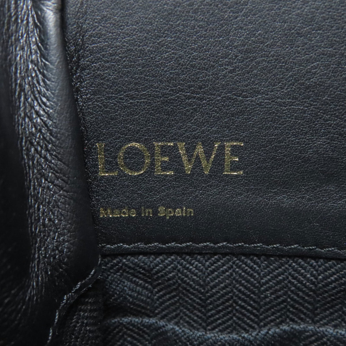 Loewe Black Canvas Leather Handbag (Pre-Owned)