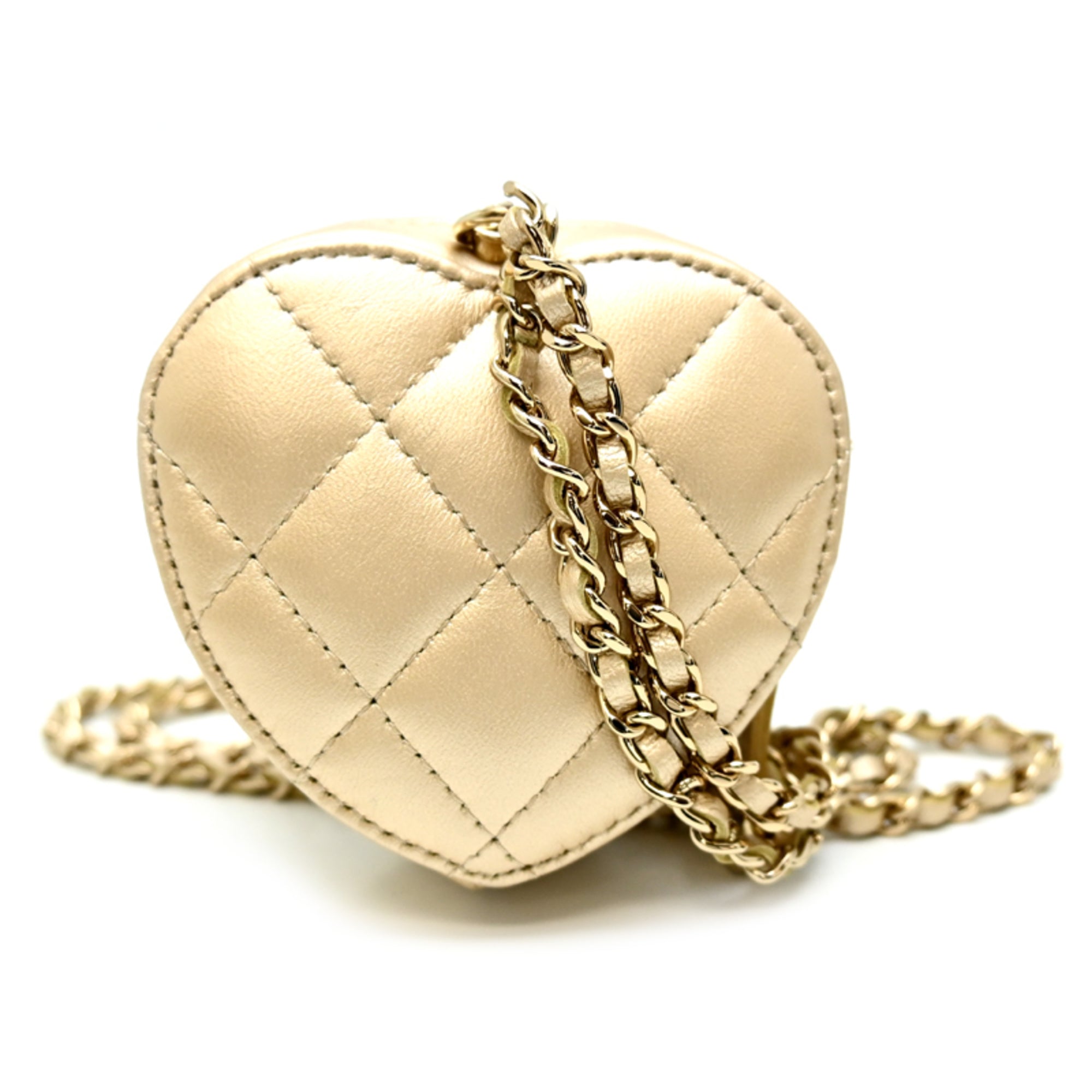 Chanel Matelasse Gold Leather Shoulder Bag (Pre-Owned)