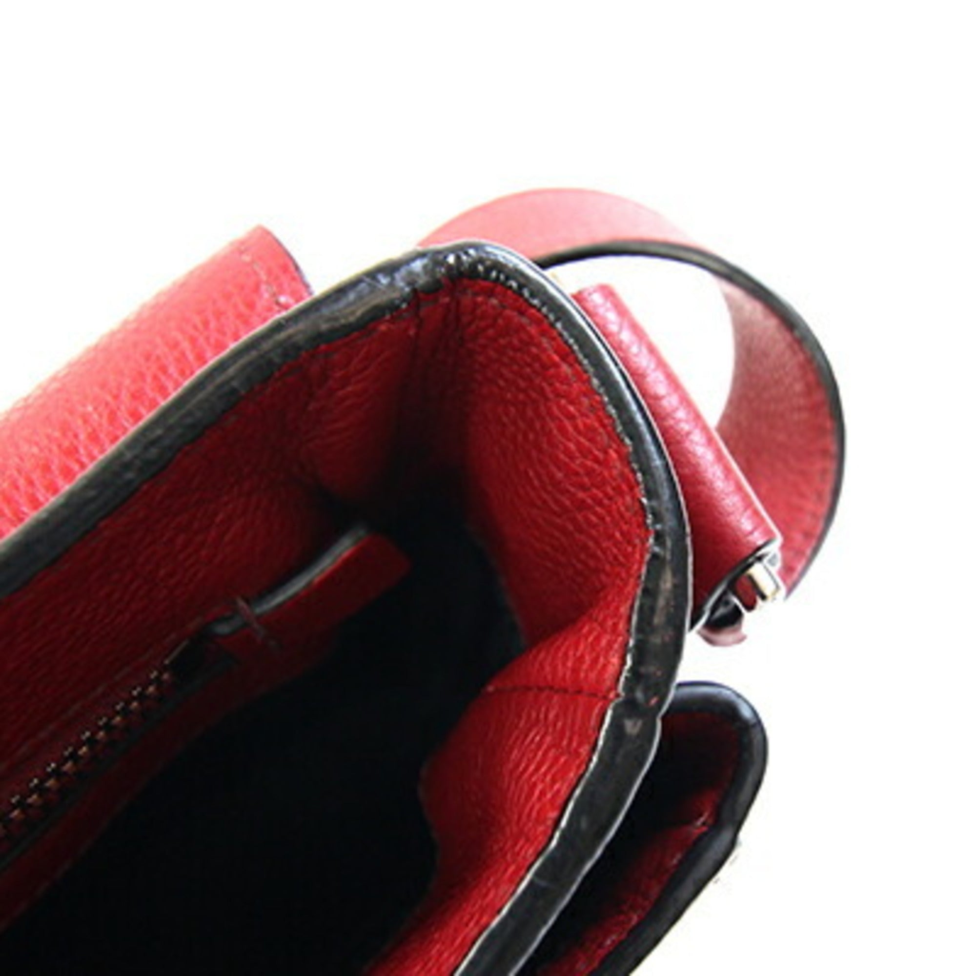 Prada Red Color Leather Shoulder Bag (Pre-Owned)