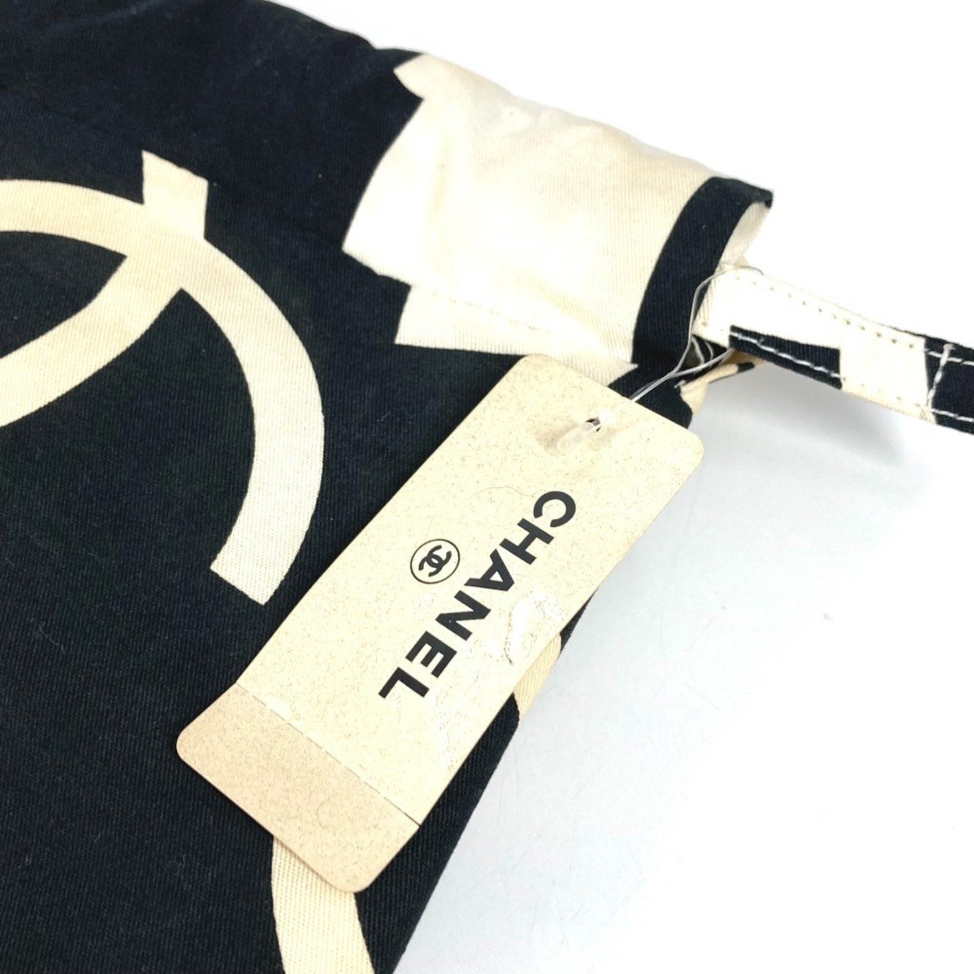 Chanel Black White Cotton Shoulder Bag (Pre-Owned)