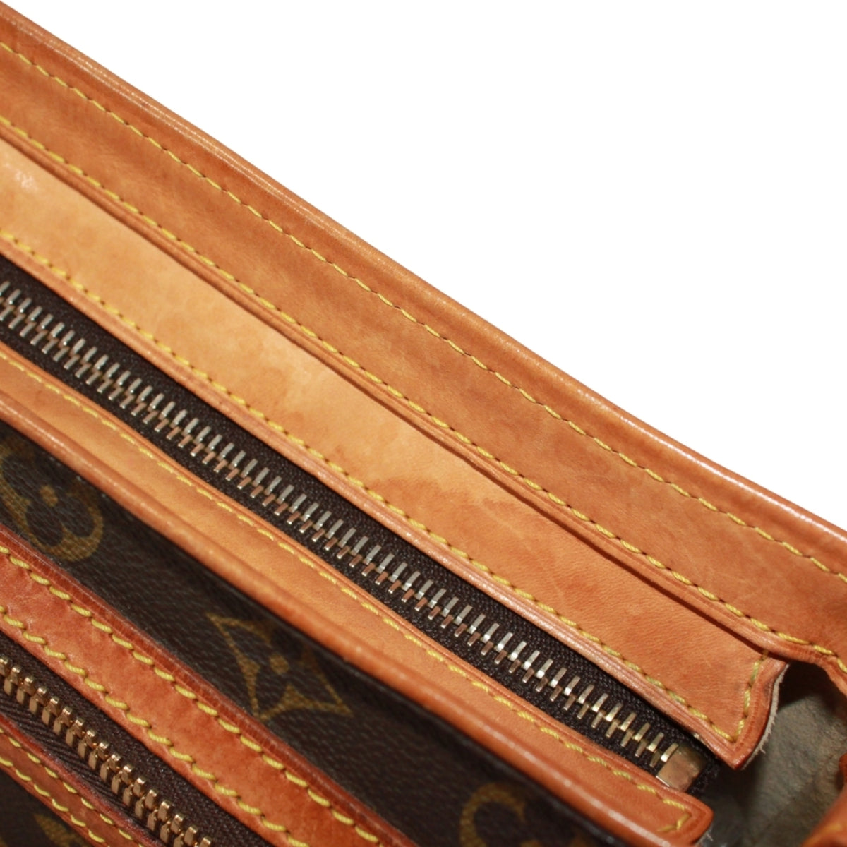 Louis Vuitton Brown Monogram Monogram Shoulder Bag (Pre-Owned)