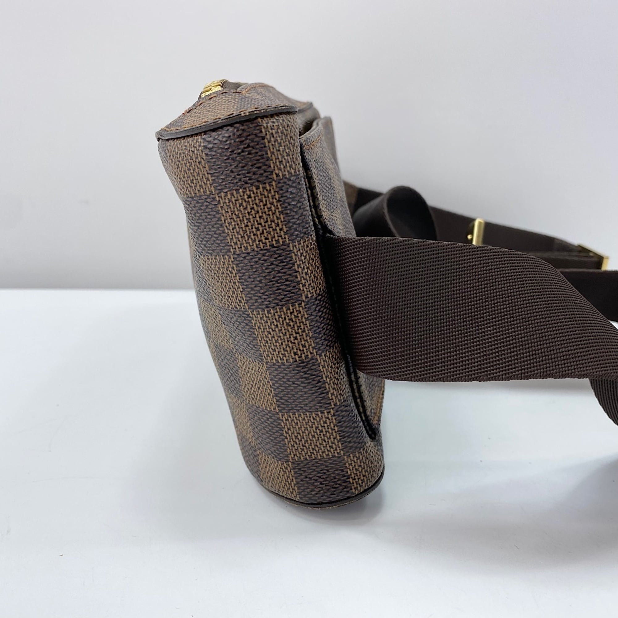Louis Vuitton Brown Sling Bag (Pre-Owned)
