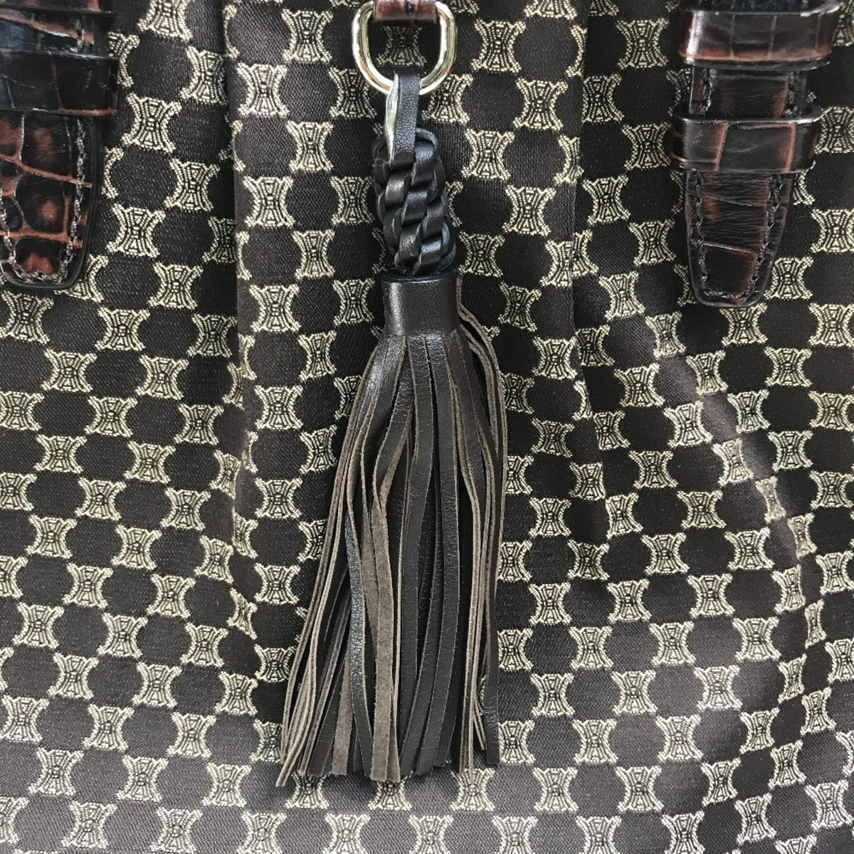 Celine Brown Leather Shoulder Bag (Pre-Owned)