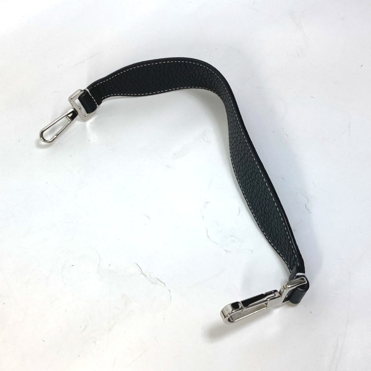 Christian Dior Black Leather Shoulder Bag (Pre-Owned)