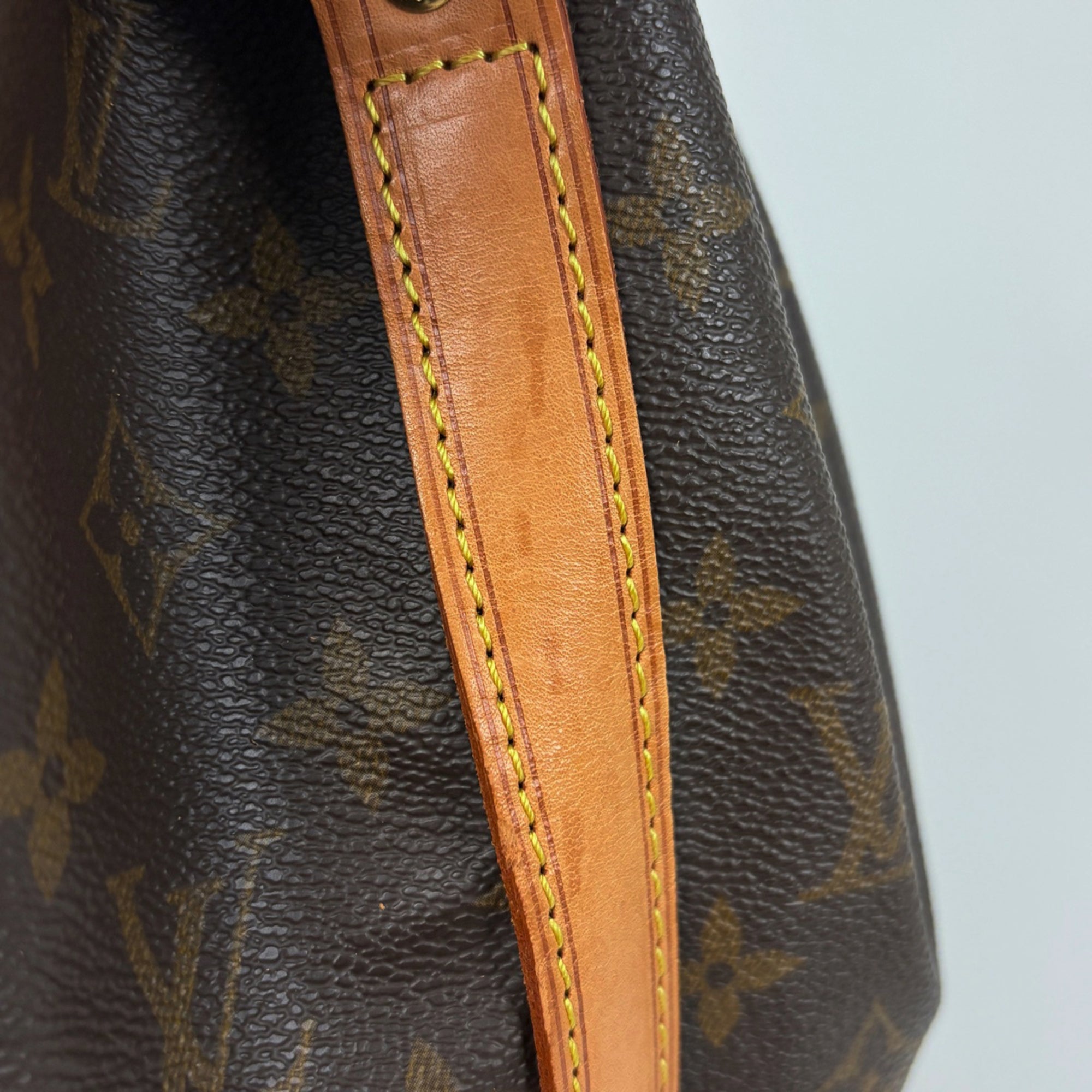 Louis Vuitton Brown Monogram Shoulder Bag (Pre-Owned)