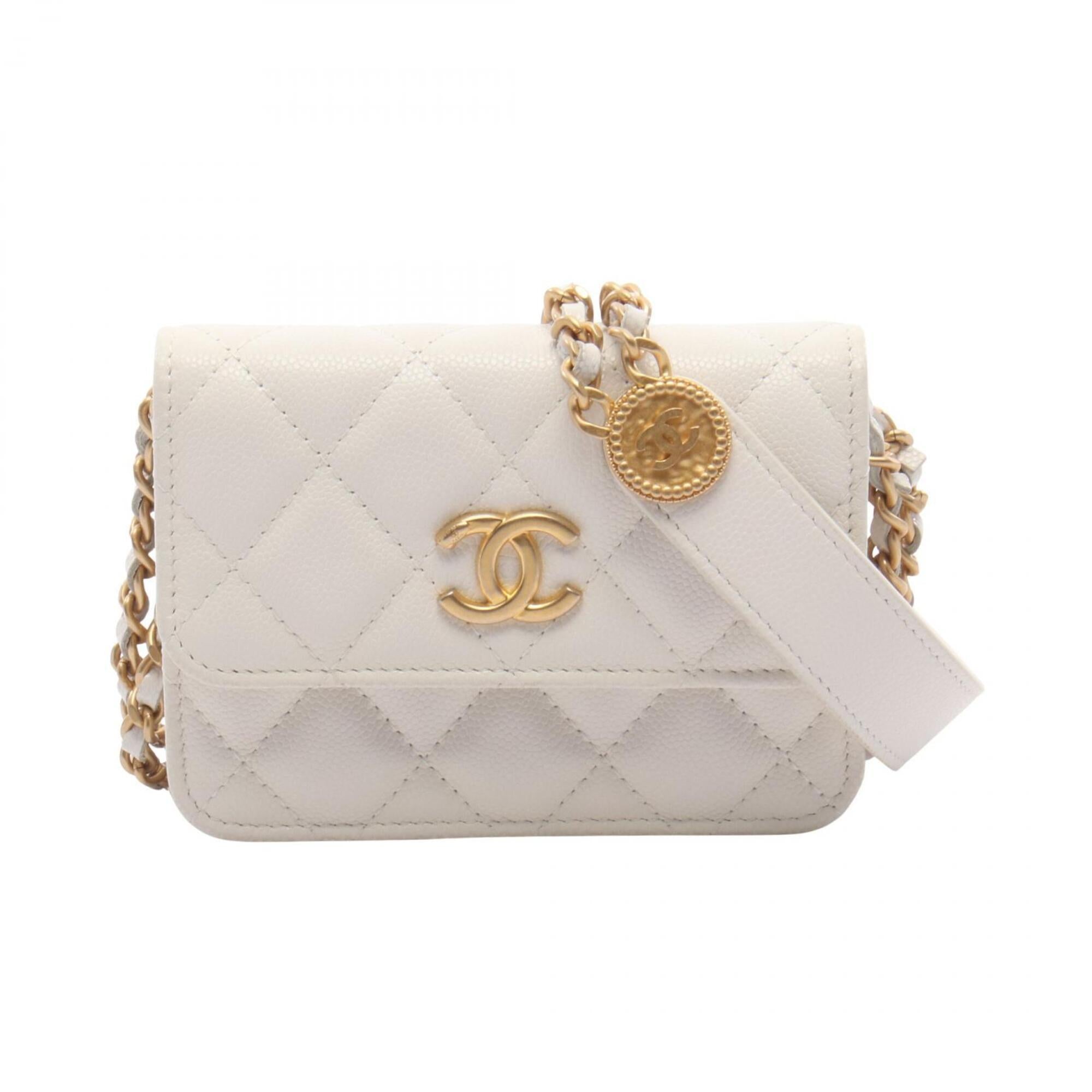 Chanel White Grained Calfskin Handbag Shoulder Bag (Pre-Owned)