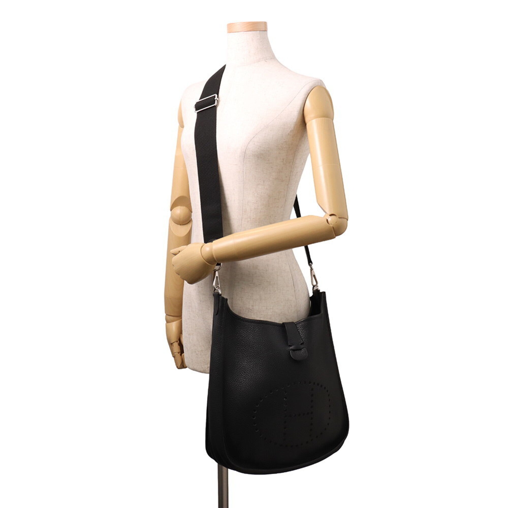 Hermes Evelyne Black Taurillon Clemence Leather Handbag Shoulder Bag (Pre-Owned)