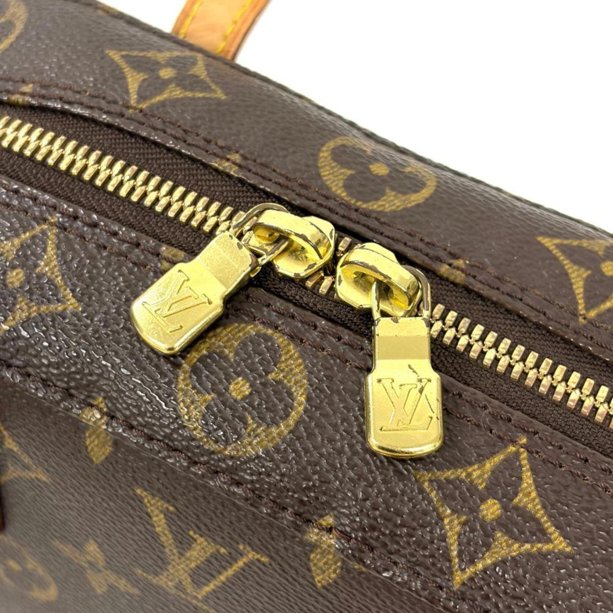Louis Vuitton Brown Monogram Canvas Handbag (Pre-Owned)