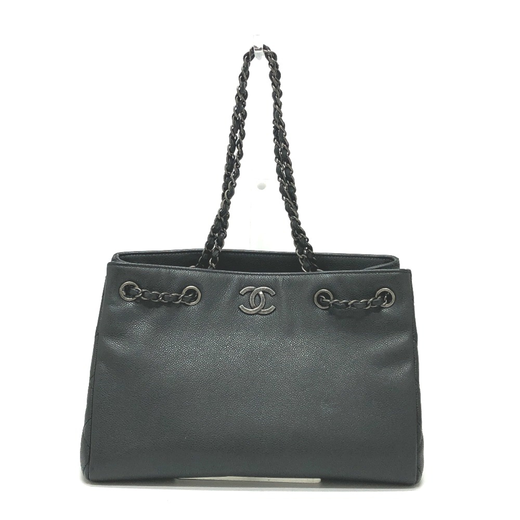 Chanel Black Leather Shoulder Bag (Pre-Owned)