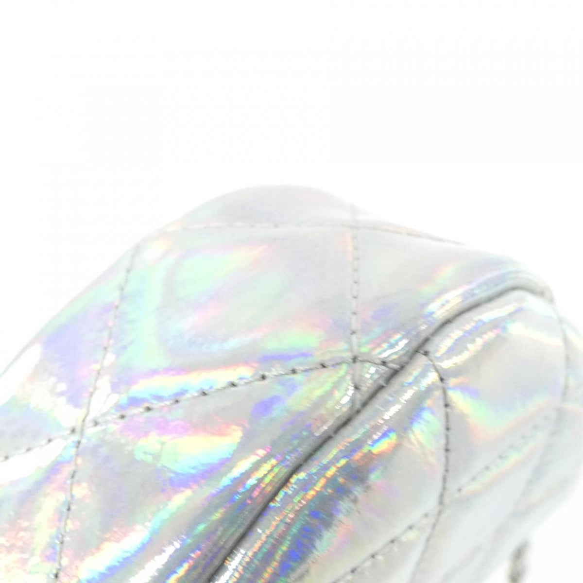 Chanel Silver Shoulder Bag (Pre-Owned)