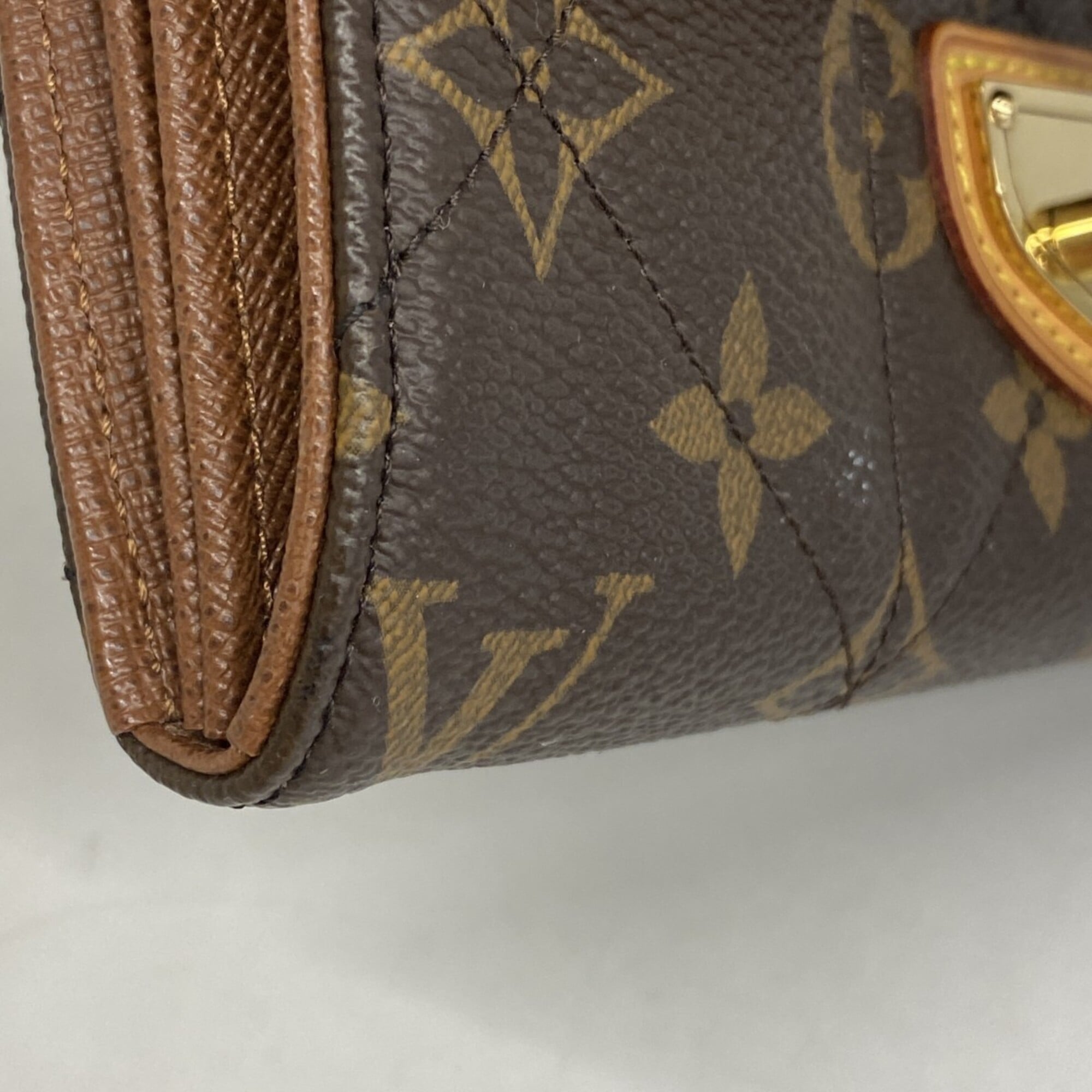 Louis Vuitton Brown Long Wallet (Bi-Fold) (Pre-Owned)
