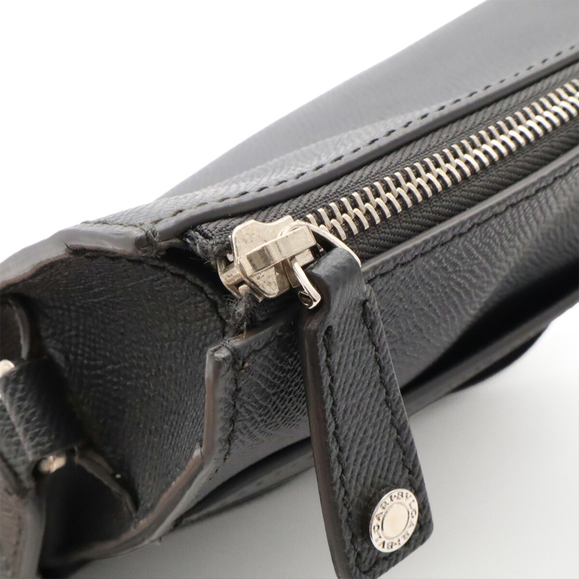 Bvlgari Gray Leather Messenger Bag Shoulder Bag (Pre-Owned)