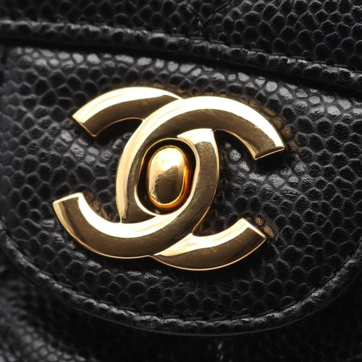 Chanel Black Grained Calfskin Handbag Shoulder Bag (Pre-Owned)