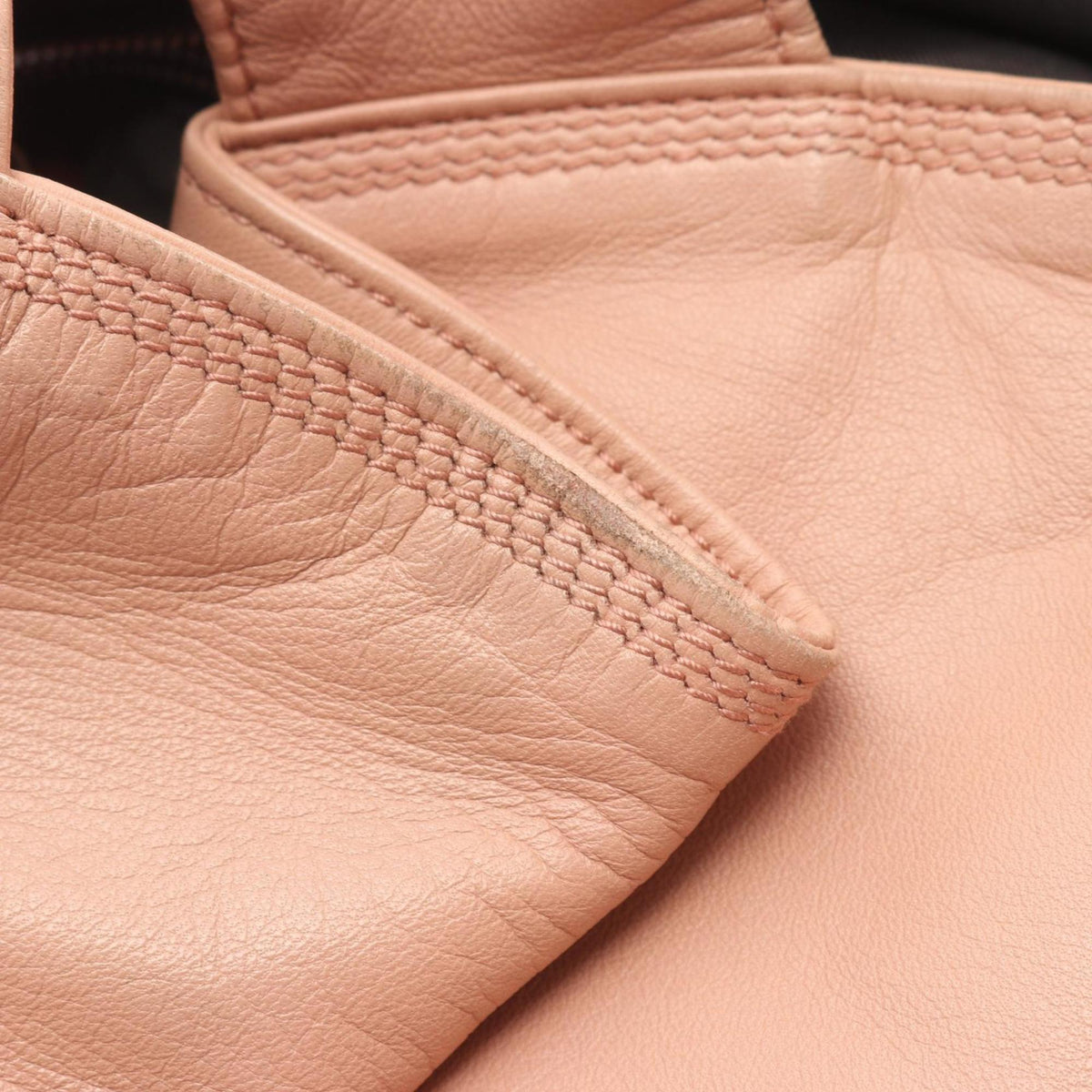 Loewe Nappa Aire Pink Leather Handbag (Pre-Owned)