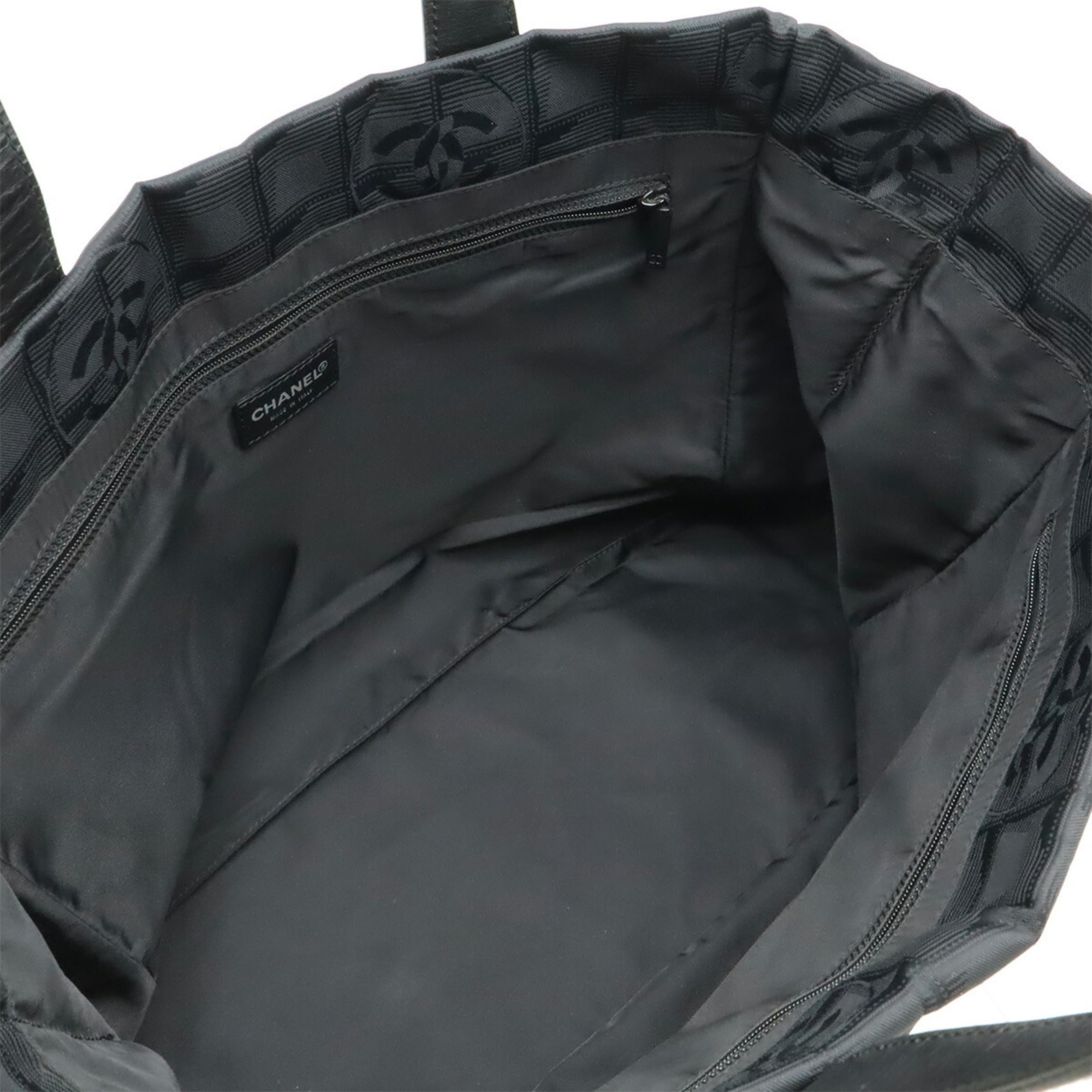 Chanel Black New Travel Line Shoulder Bag Tote Bag (Pre-Owned)