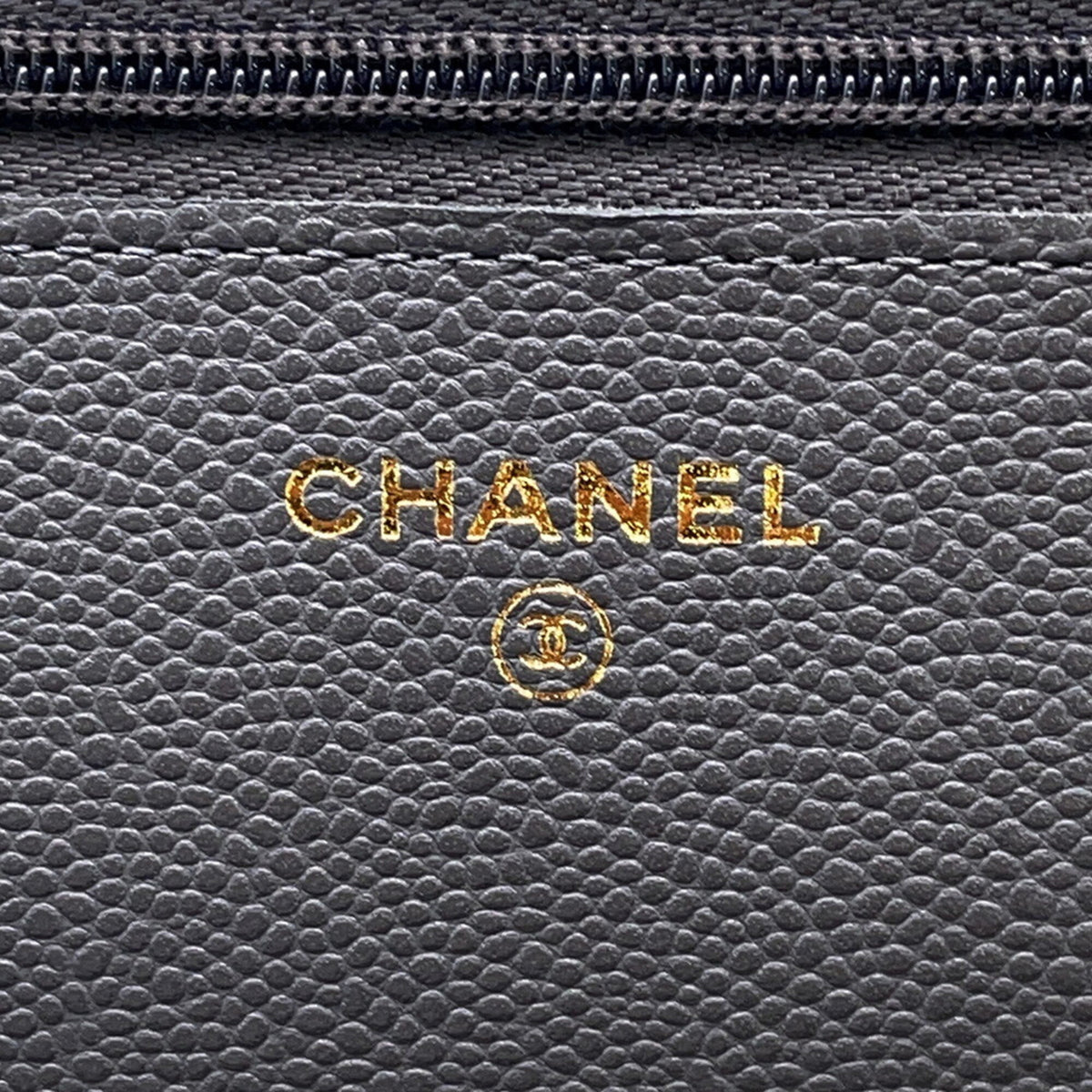 Chanel Gray Grained Calfskin Chain/Shoulder Wallet (Pre-Owned)