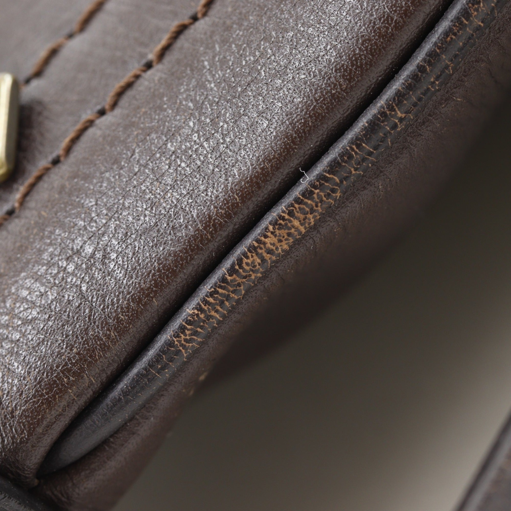Louis Vuitton Brown Coffee Utah Leather Shoulder Bag (Pre-Owned)