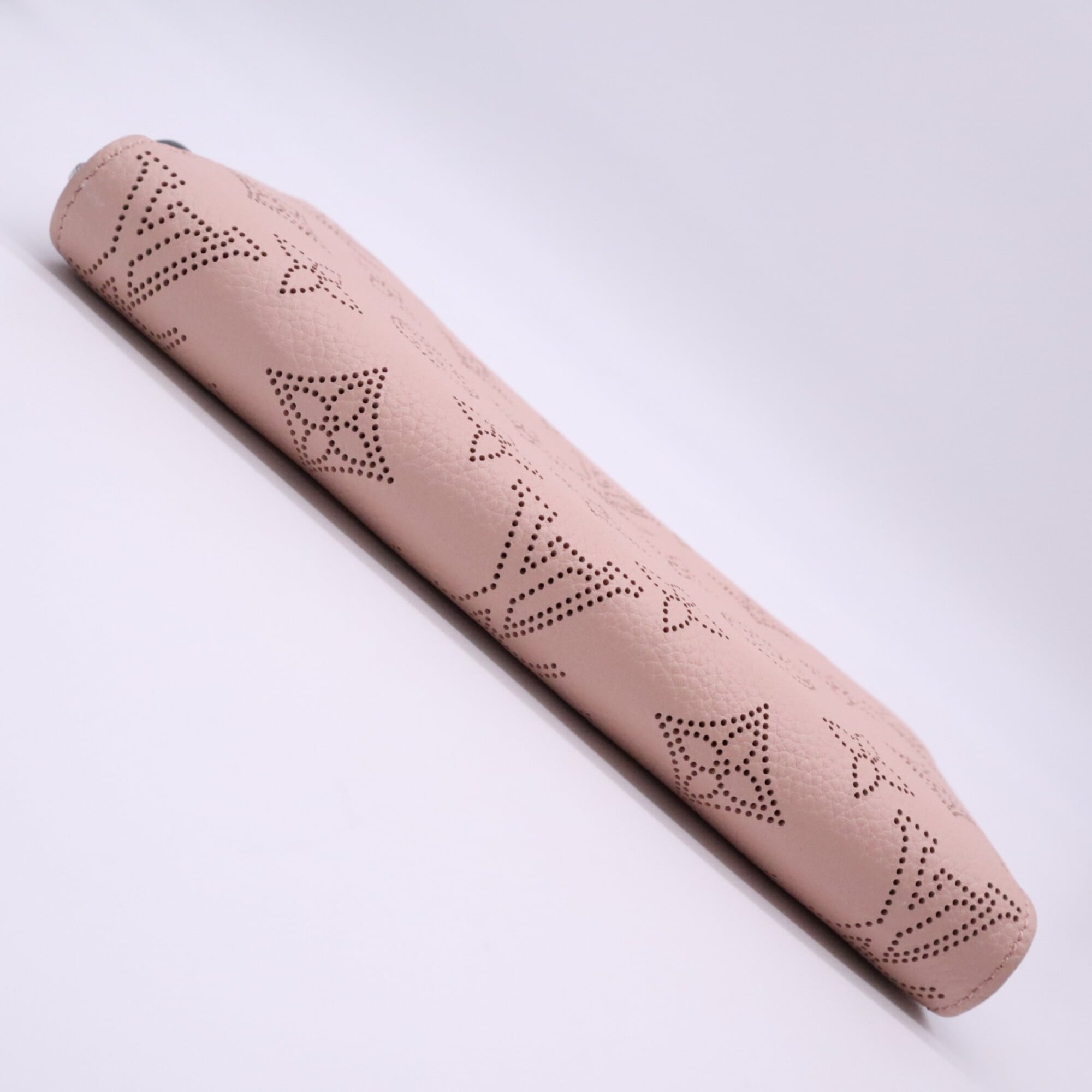 Louis Vuitton Mahina Pink Leather Long Wallet (Bi-Fold) (Pre-Owned)