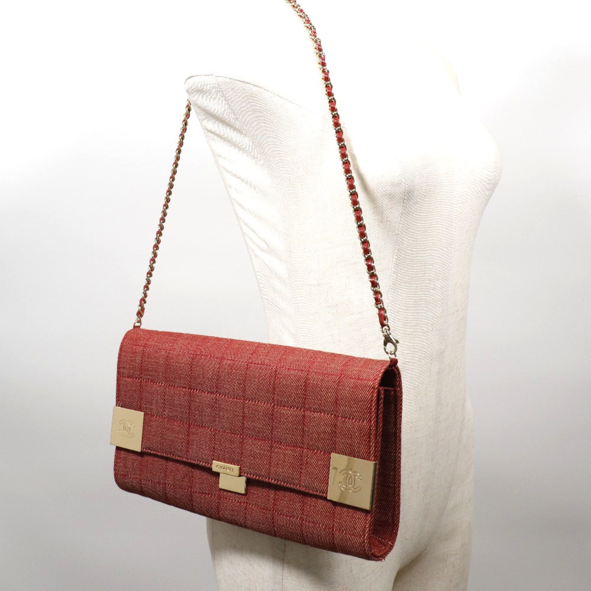 Chanel Red Color Cotton Canvas Shoulder Bag (Pre-Owned)