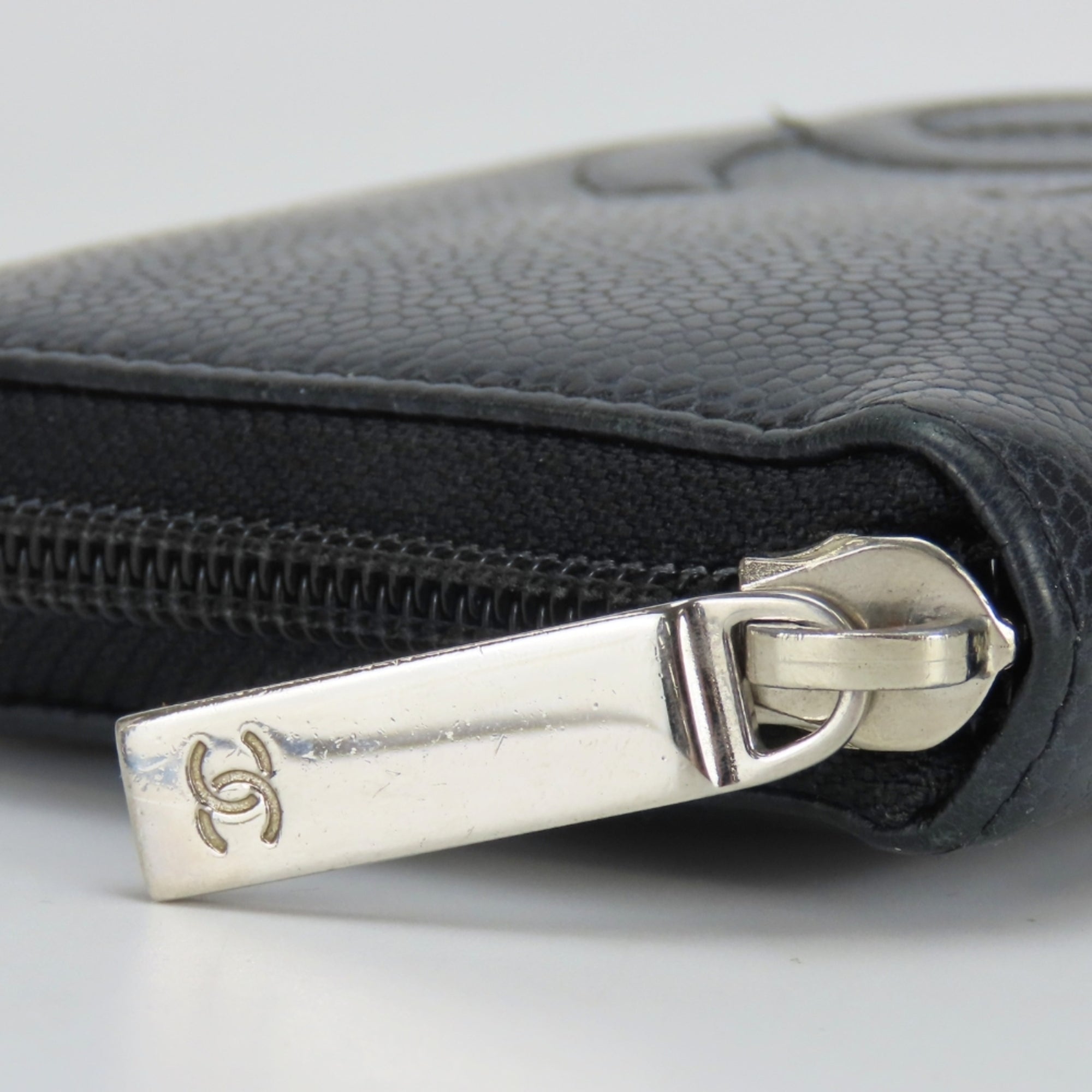 Chanel Black Grained Calfskin Long Wallet (Bi-Fold) (Pre-Owned)