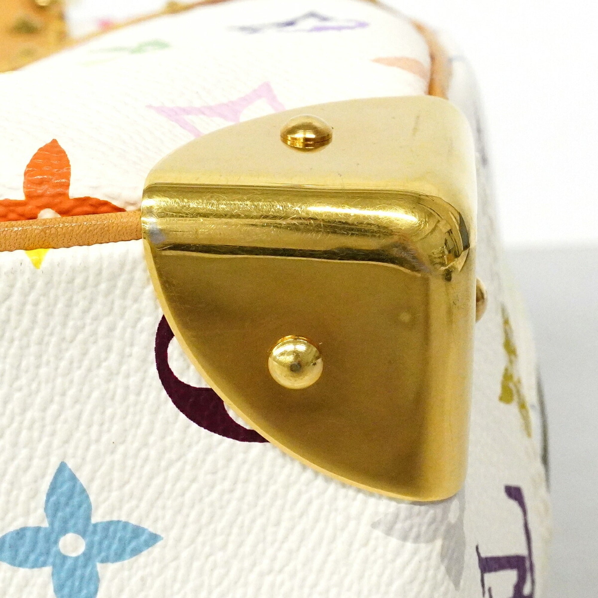 Louis Vuitton Blanc Handbag (Pre-Owned)