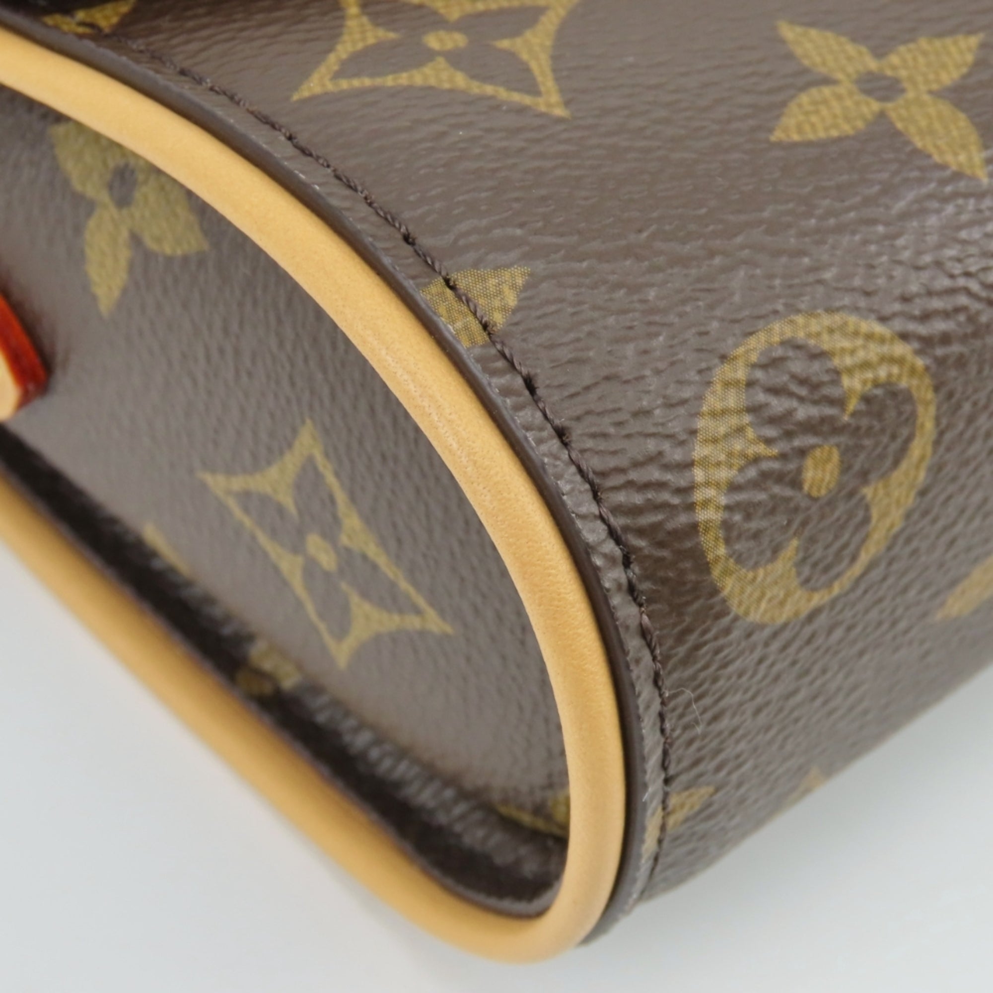 Louis Vuitton Monogram Brown Monogram Pochette Shoulder Bag (Pre-Owned)