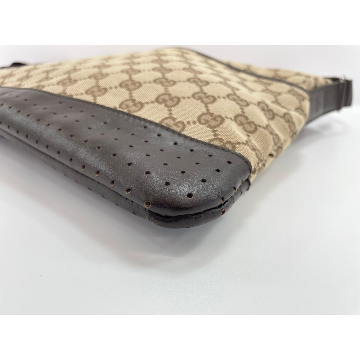 Gucci Brown Clear Gg Canvas Shoulder Bag (Pre-Owned)