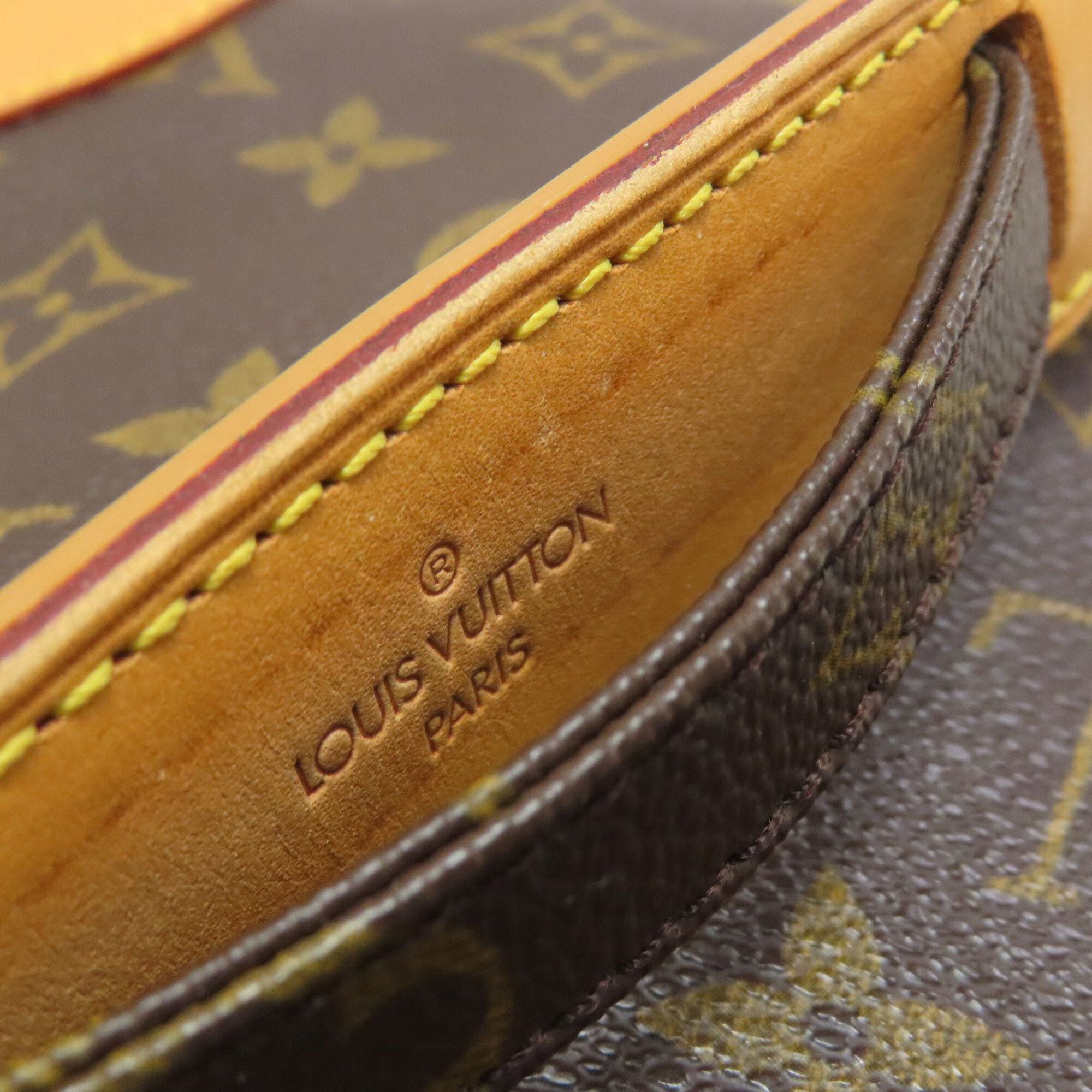 Louis Vuitton Monogram Monogram Shoulder Bag (Pre-Owned)