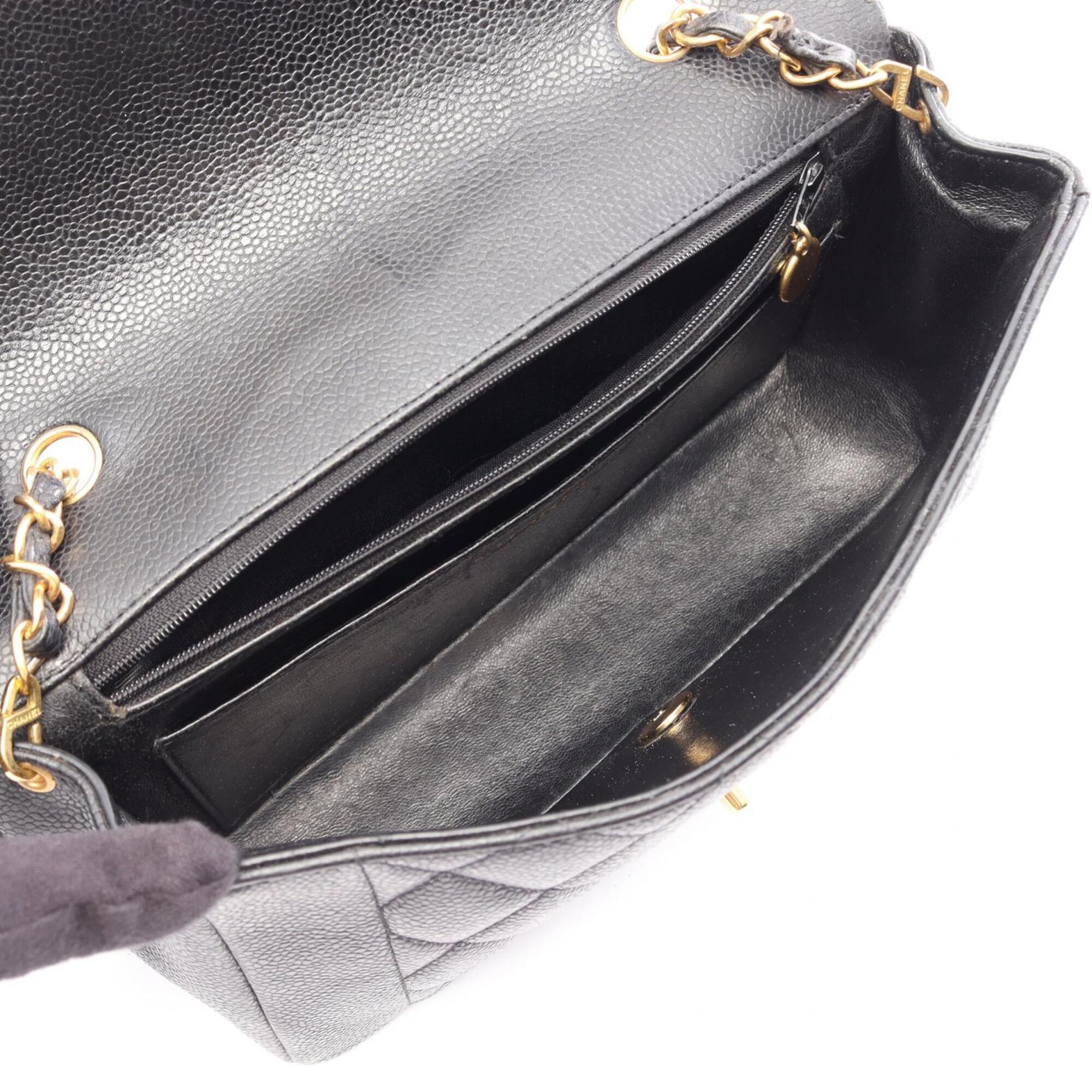 Chanel Black Grained Calfskin Handbag Shoulder Bag (Pre-Owned)