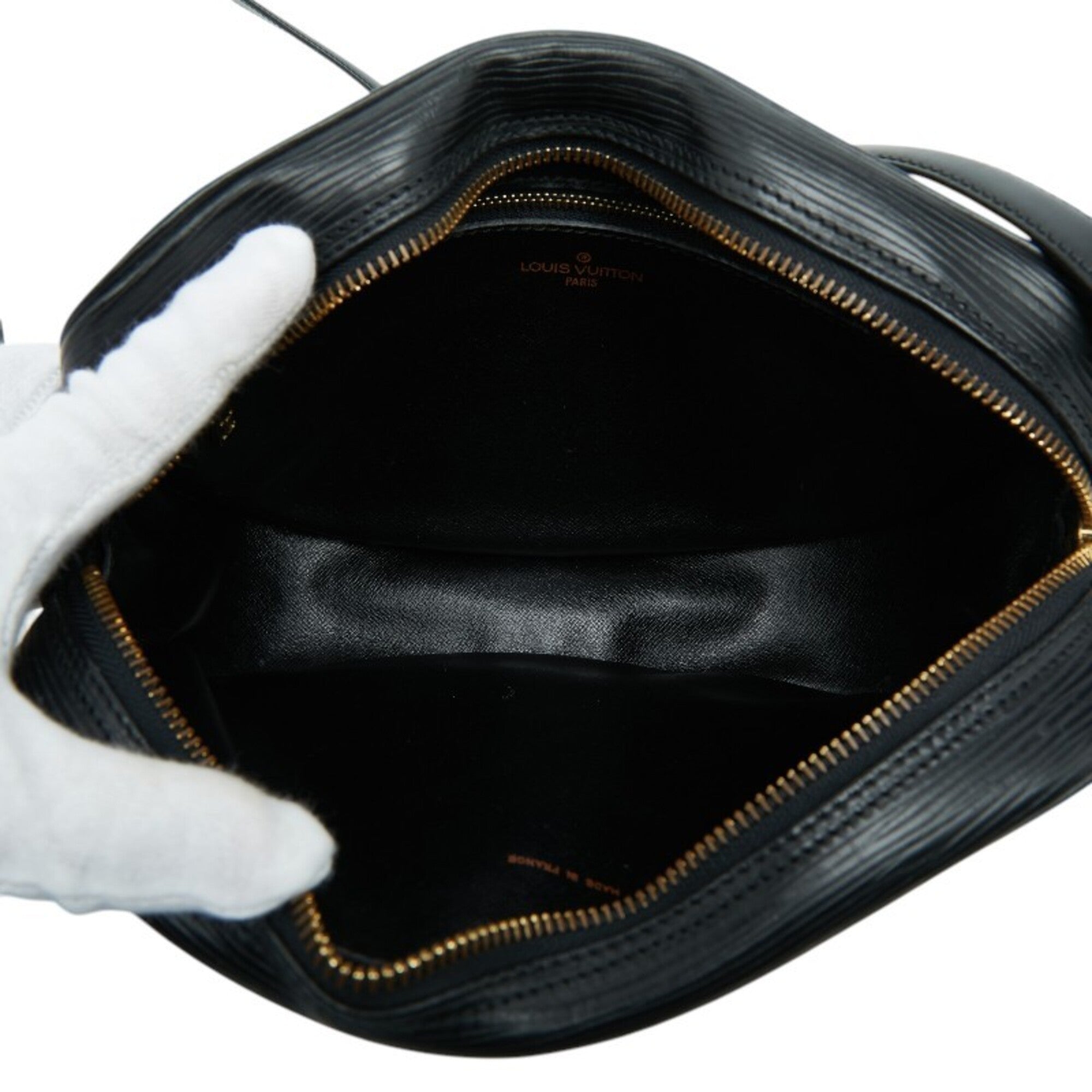 Louis Vuitton Black Noir Leather Shoulder Bag (Pre-Owned)