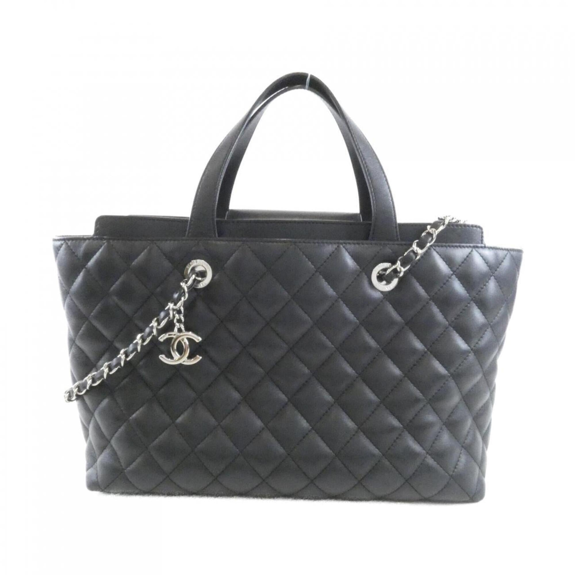 Chanel Black Leather Handbag (Pre-Owned)