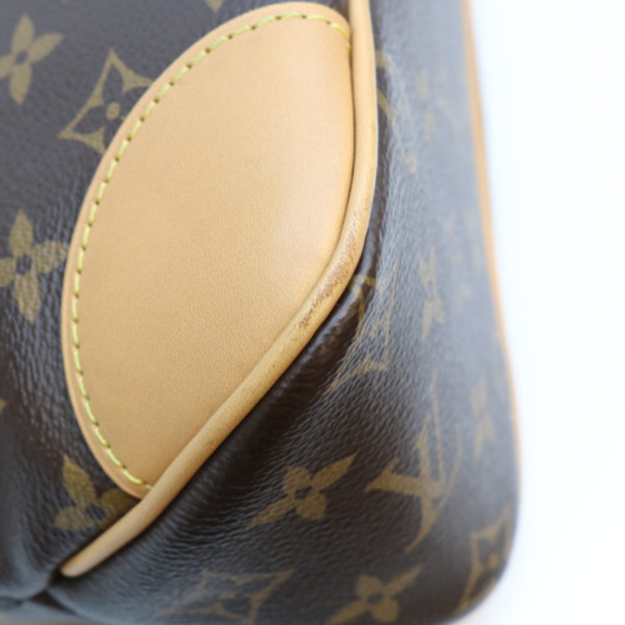 Louis Vuitton Brown Monogram Shoulder Bag (Pre-Owned)