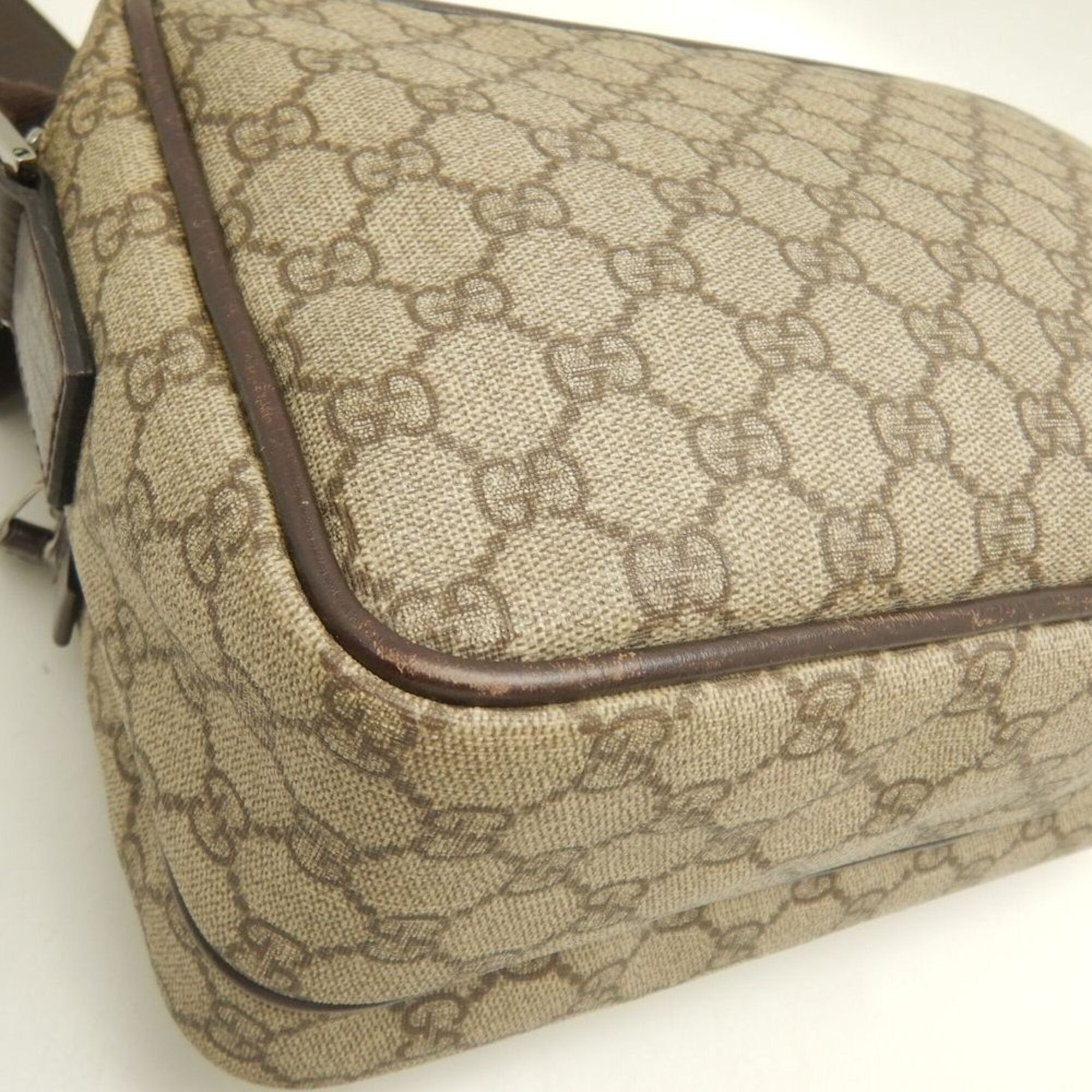 Gucci Brown Gg Supreme Shoulder Bag (Pre-Owned)