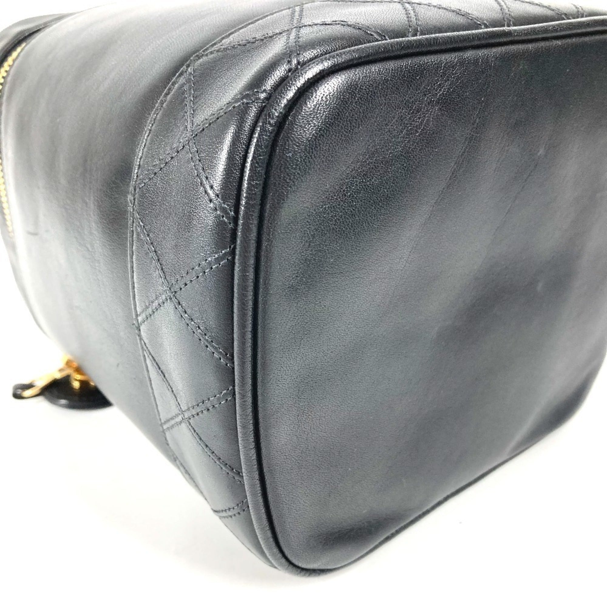 Chanel Black Leather Handbag Pouch Vanity Bag (Pre-Owned)