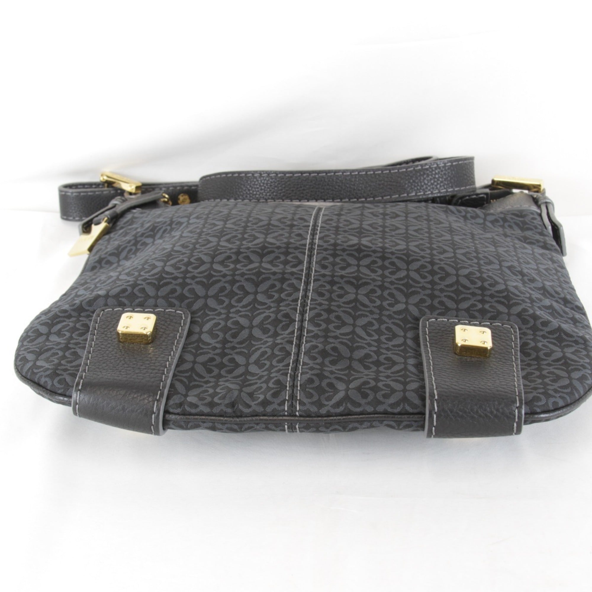 Loewe Black Canvas Shoulder Bag (Pre-Owned)