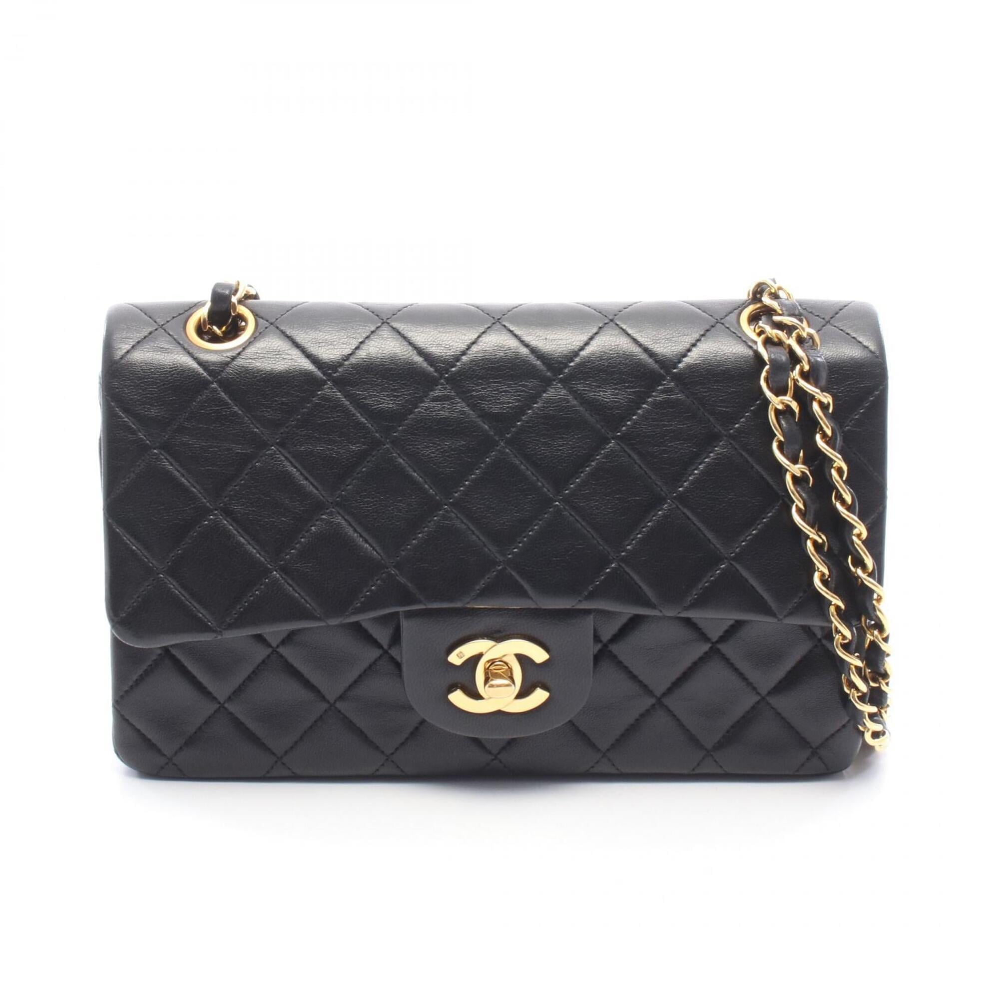 Chanel Black Leather Handbag Shoulder Bag (Pre-Owned)