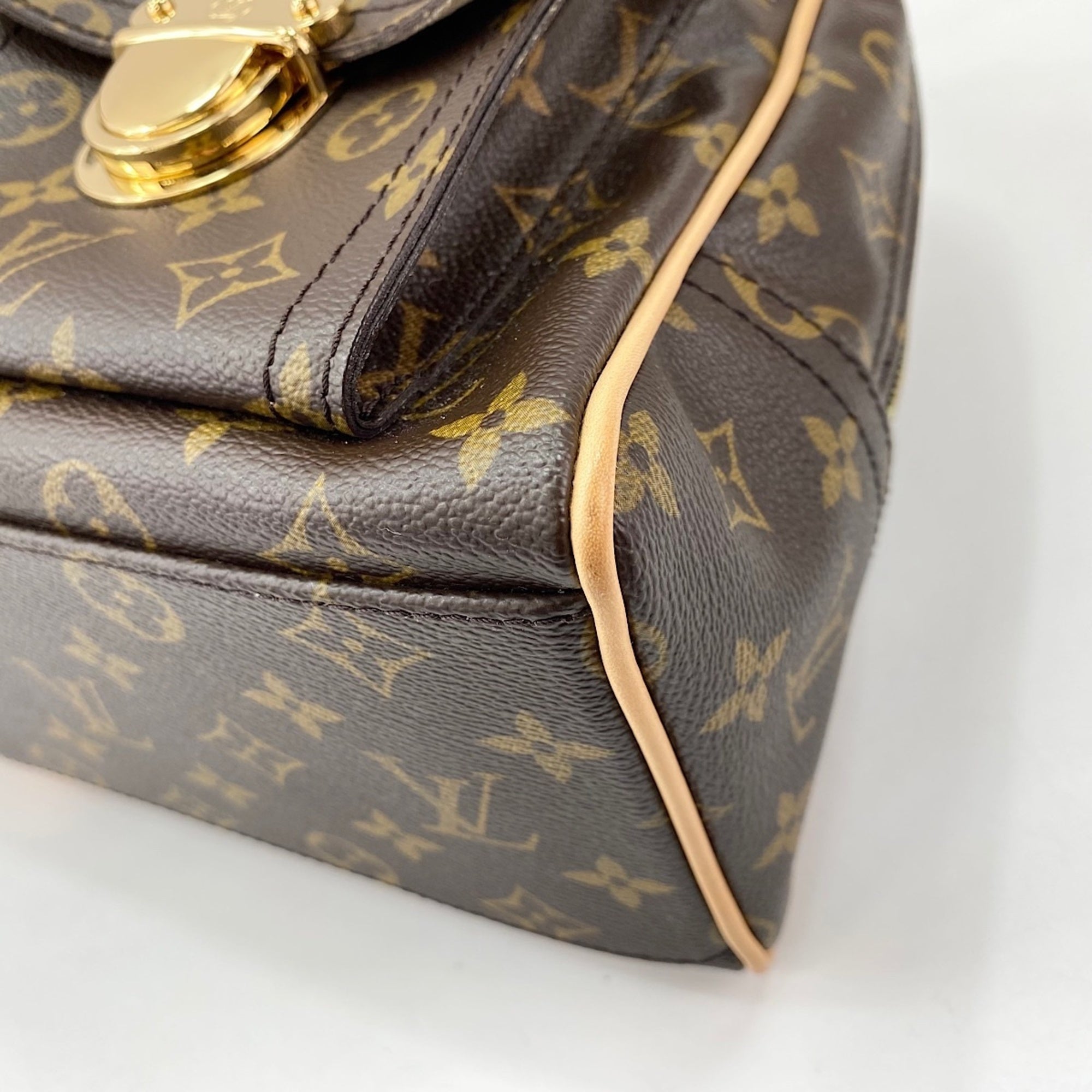 Louis Vuitton Brown Handbag (Pre-Owned)