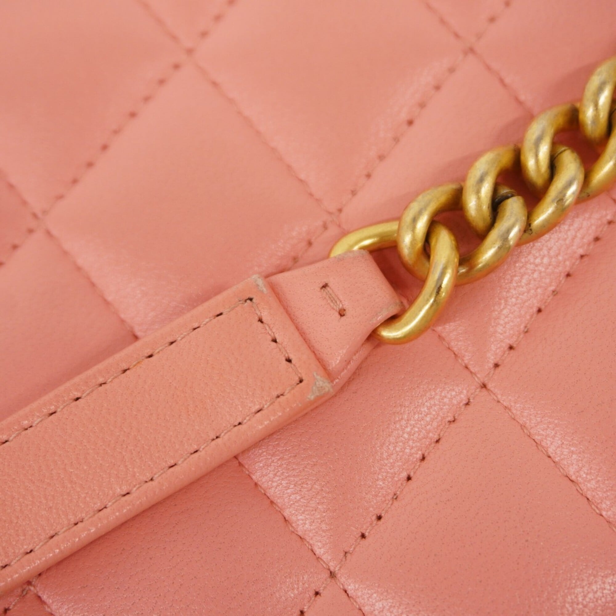 Chanel Pink Leather Chain/Shoulder Wallet (Pre-Owned)