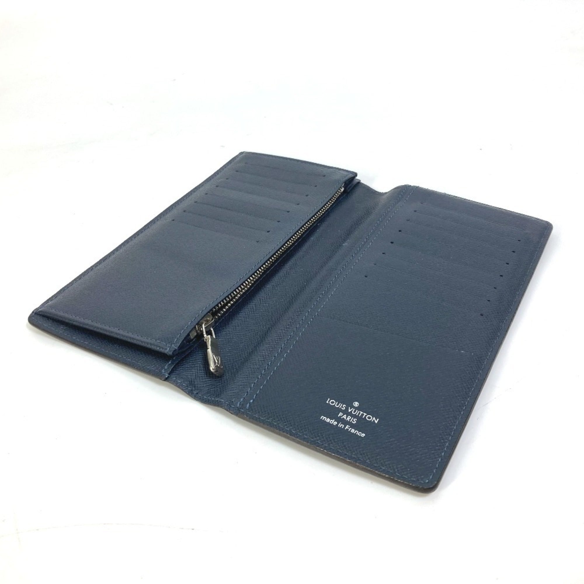 Louis Vuitton Taiga Blue Navy Taiga Leather Long Wallet (Bi-Fold) (Pre-Owned)
