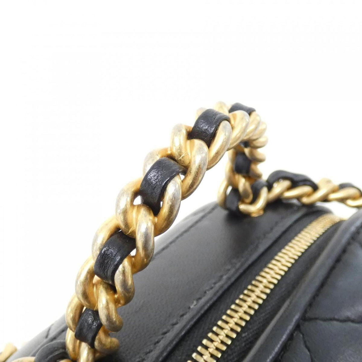 Chanel Black Leather Handbag (Pre-Owned)