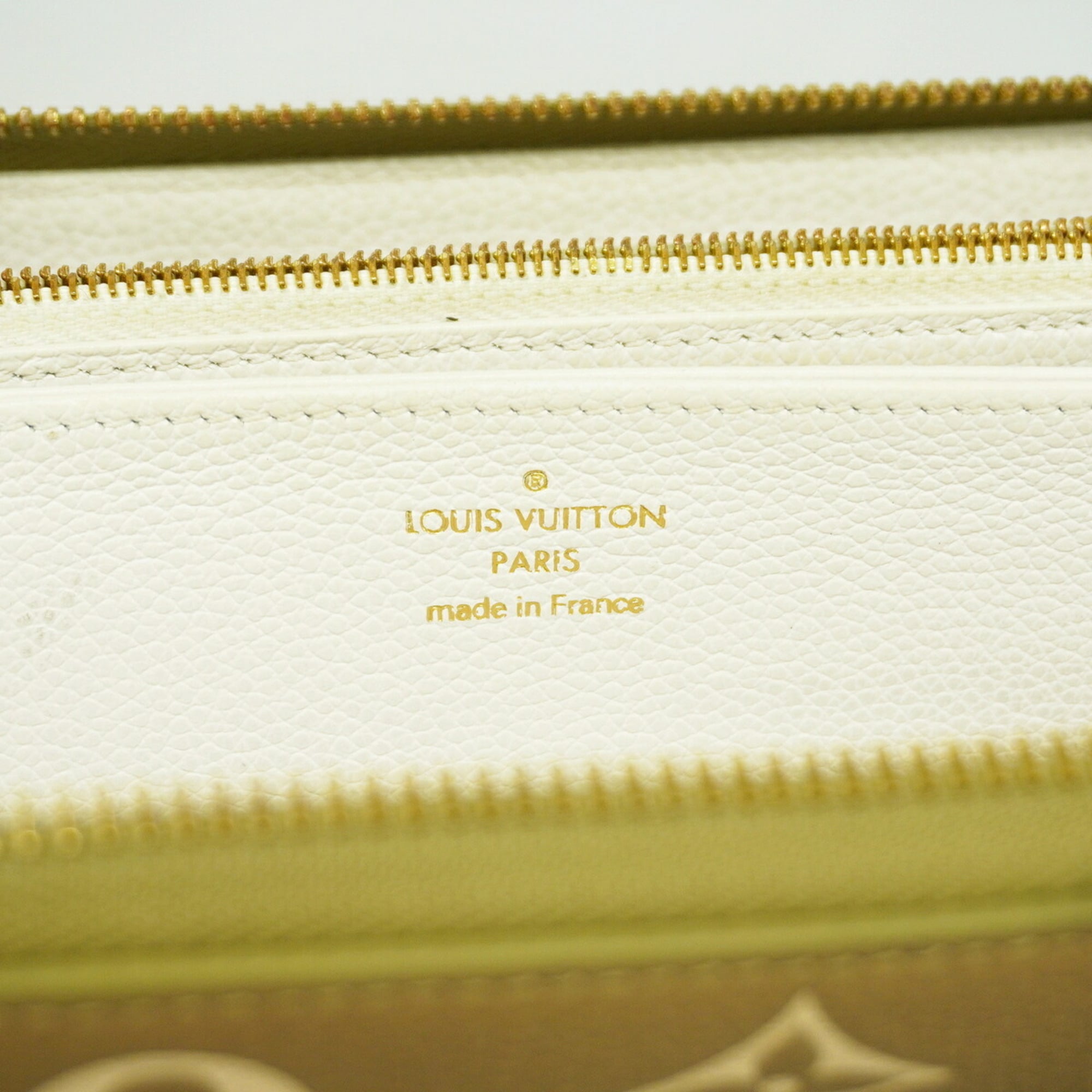 Louis Vuitton Beige Khaki Long Wallet (Bi-Fold) (Pre-Owned)