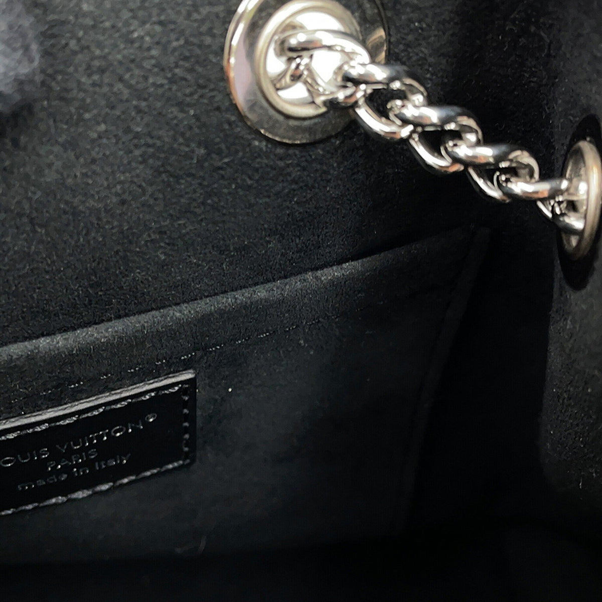 Louis Vuitton Black Noir Leather Handbag (Pre-Owned)