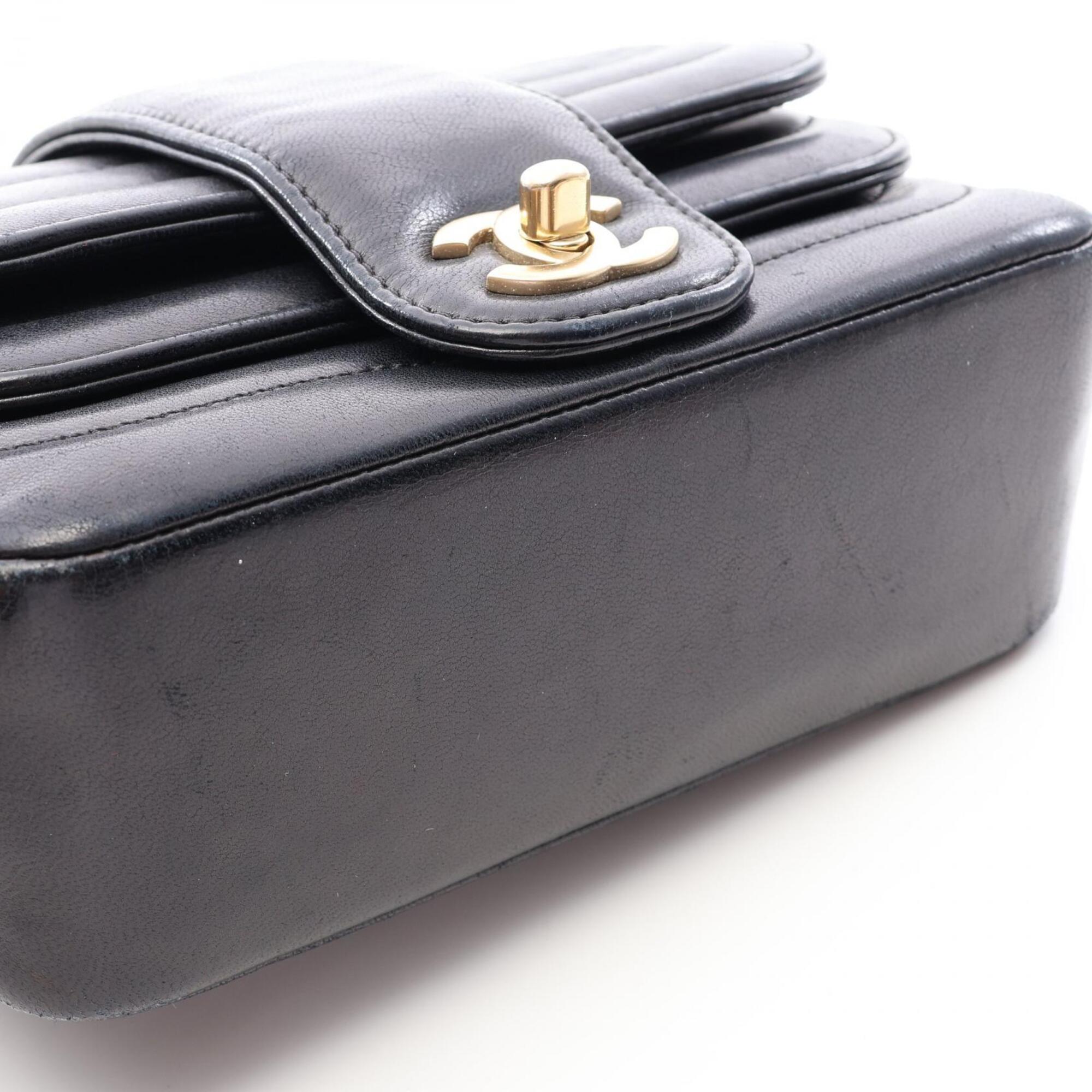 Chanel Black Leather Handbag Shoulder Bag (Pre-Owned)