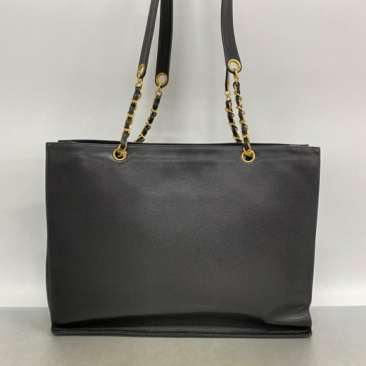 Chanel Black Grained Calfskin Tote Bag (Pre-Owned)