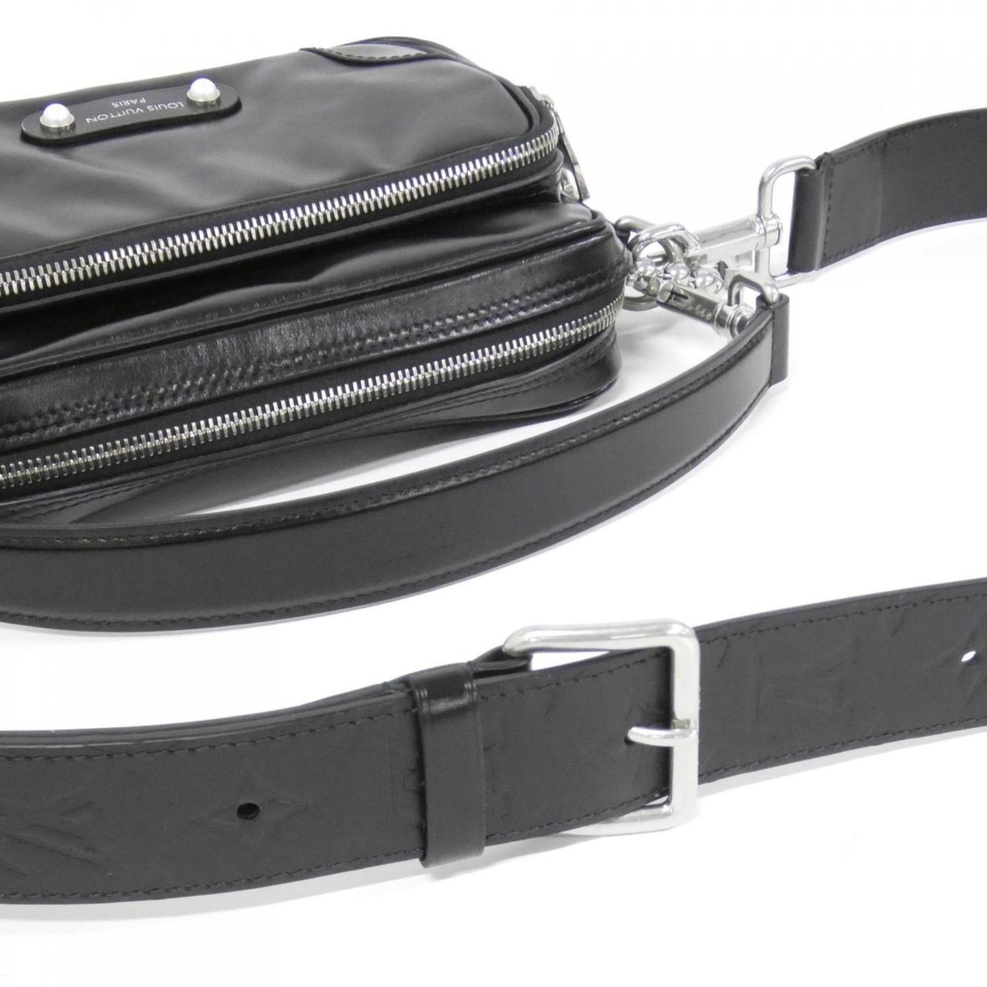 Louis Vuitton Black Leather Shoulder Bag (Pre-Owned)