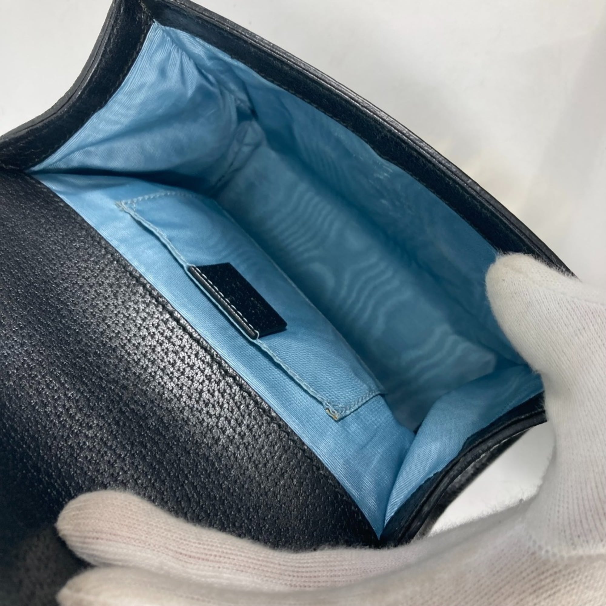Gucci Black Leather Shoulder Bag (Pre-Owned)