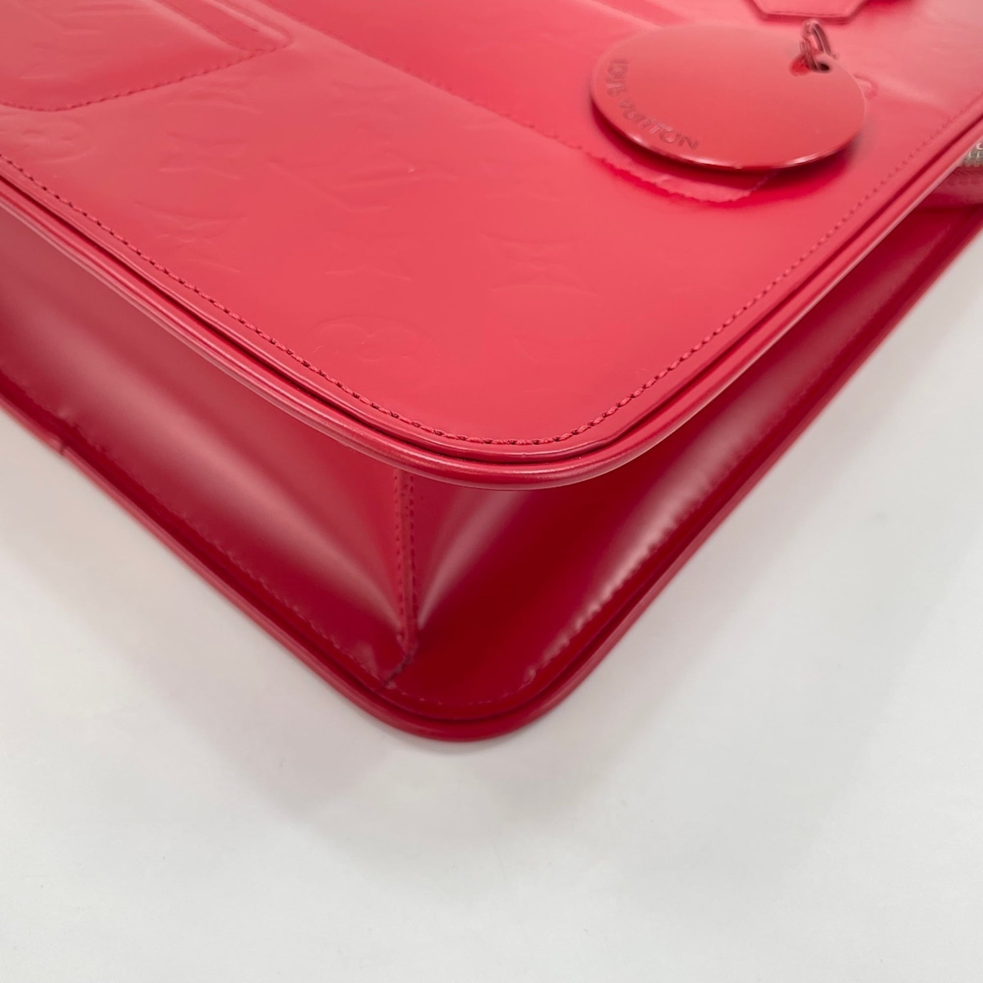 Louis Vuitton Red Color Handbag (Pre-Owned)