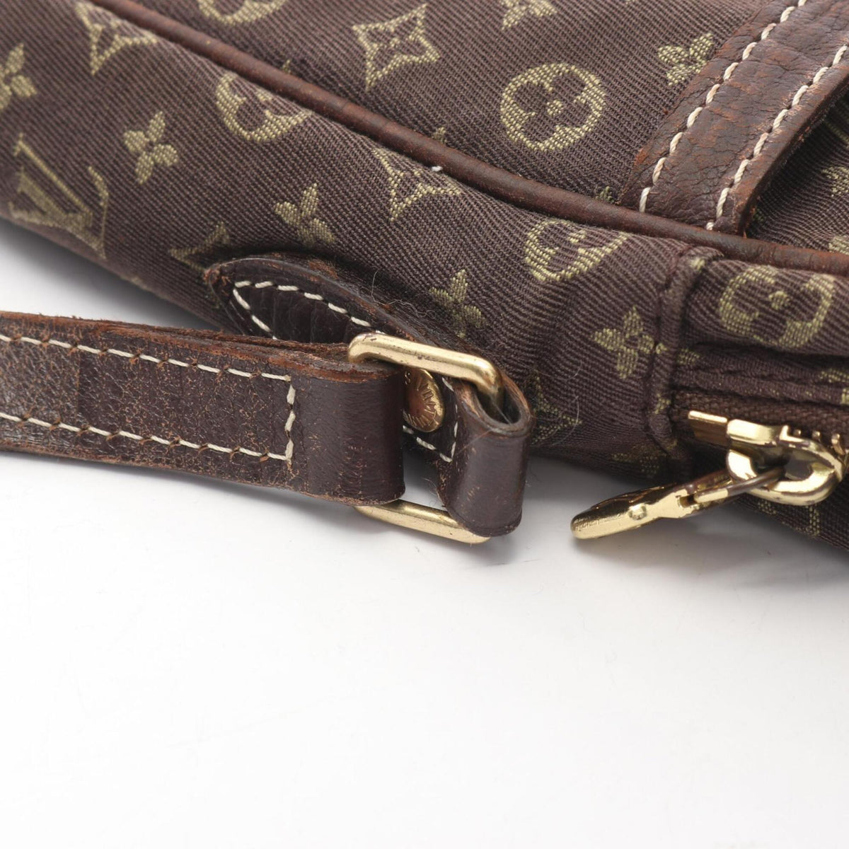Louis Vuitton Brown Canvas Leather Handbag Pochette Shoulder Bag (Pre-Owned)